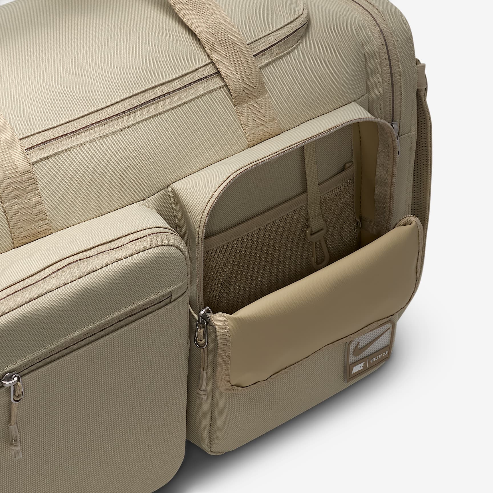 Nike Utility Power 2.0 Duffel Bag (Medium, 51L)