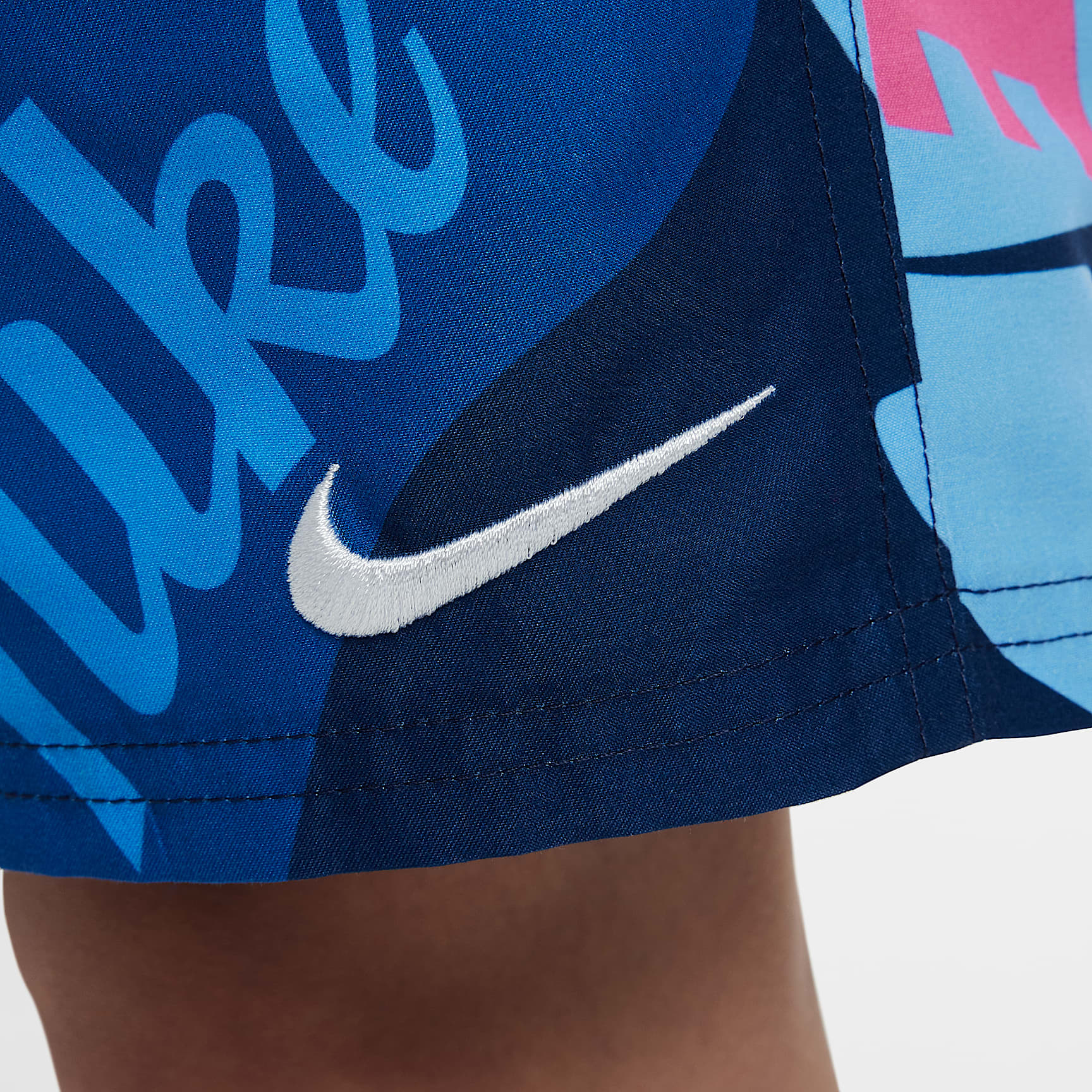 Nike Swim Breaker Big Kids' (Boys') 7" Brief-Lined Volley Shorts