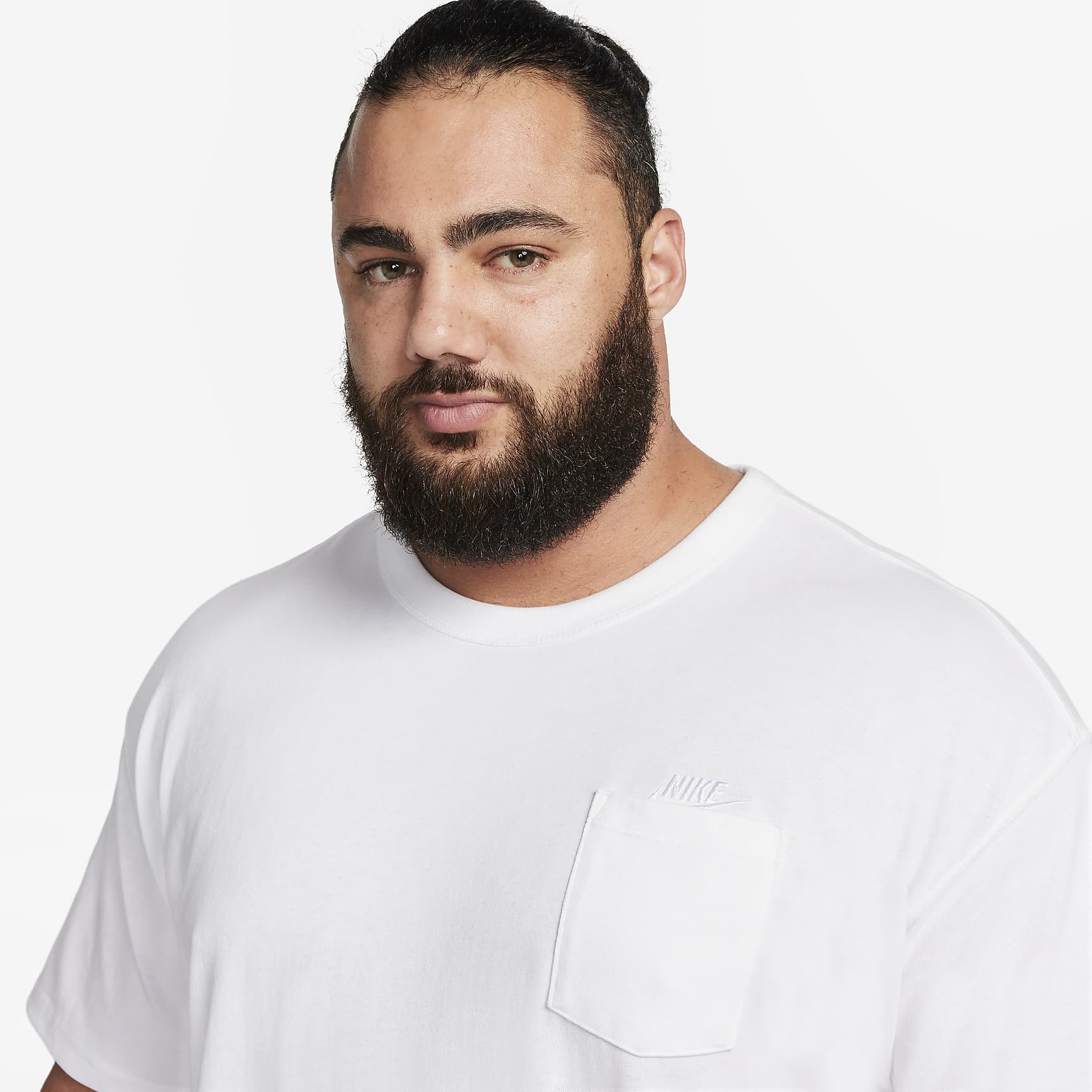 Nike Sportswear Premium Essentials Men's Pocket T-Shirt
