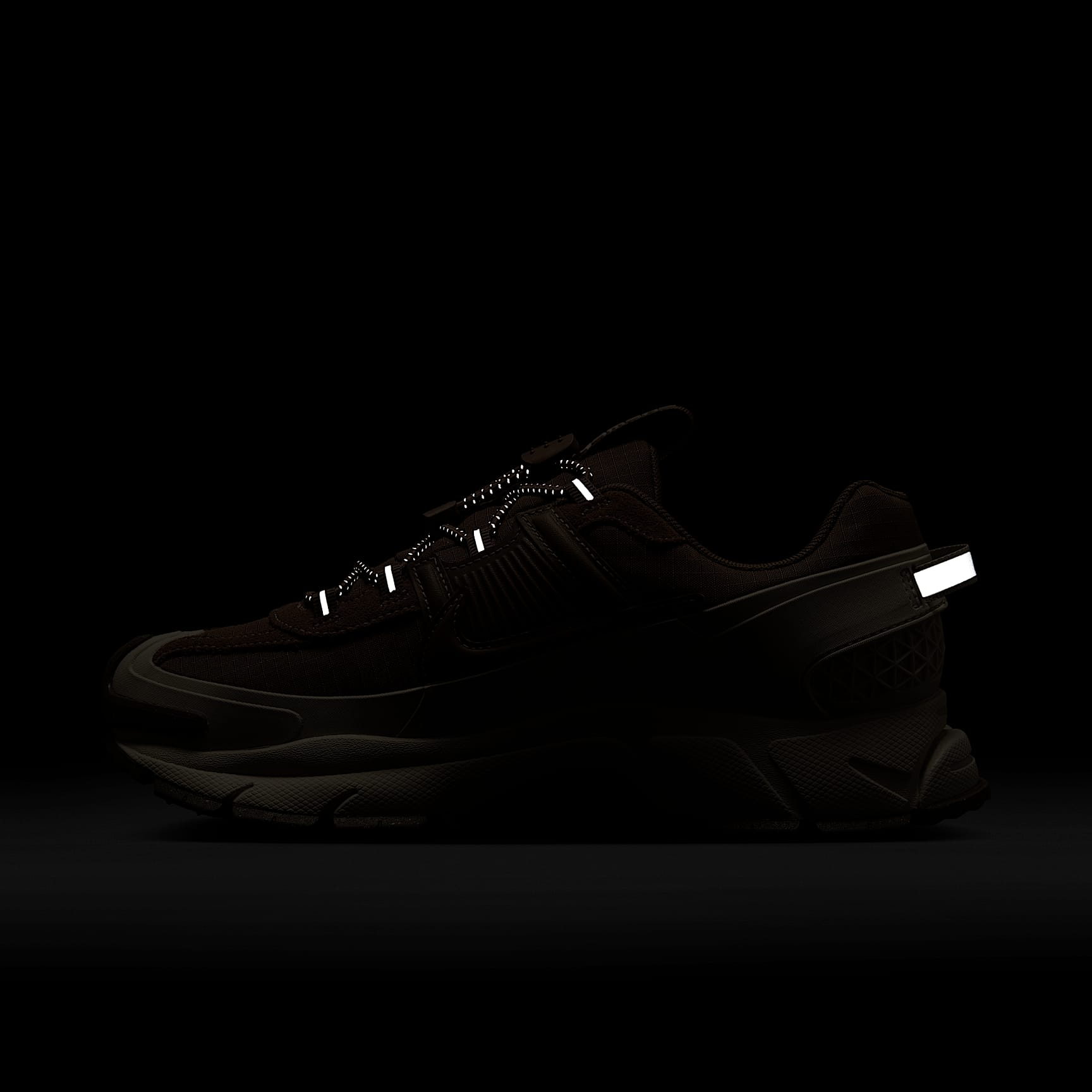 Nike Zoom Vomero Roam Women's Winterized Shoes