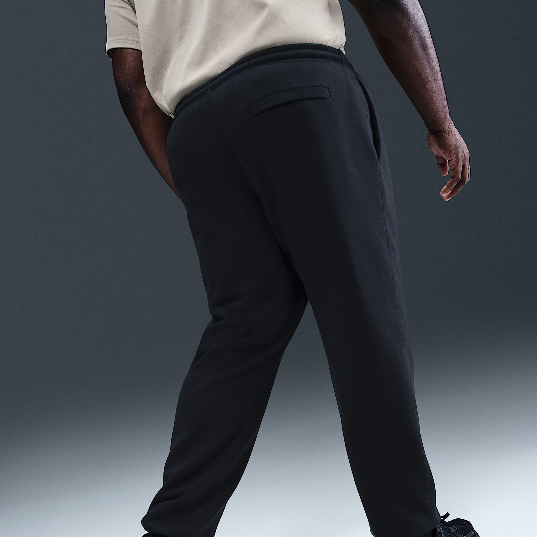 Nike Club Men's Cuffed Brushed Fleece Pants