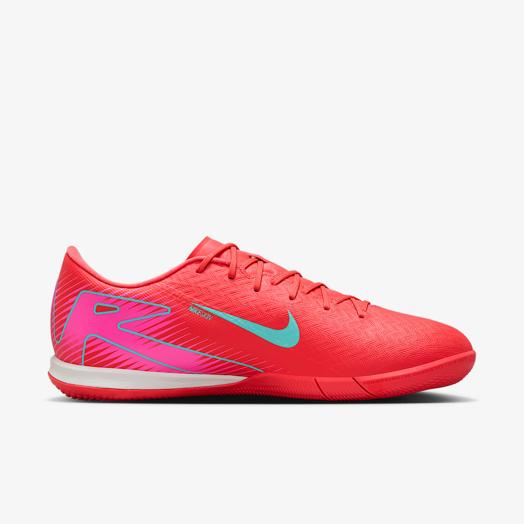 Nike Mercurial Vapor 16 Academy IC Low-Top Soccer Shoes