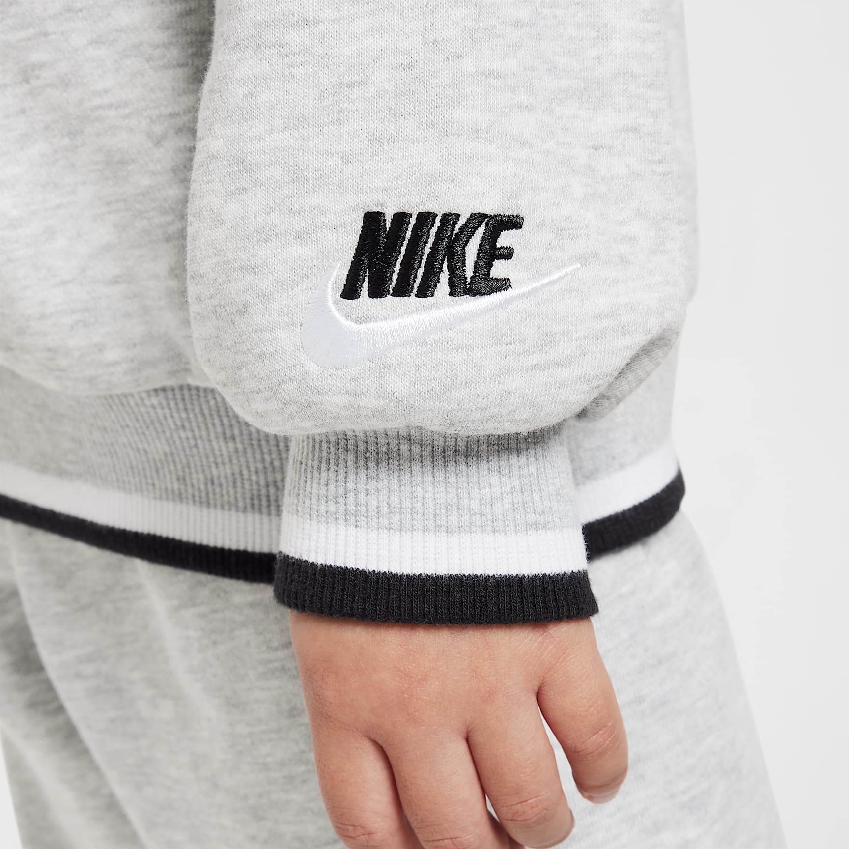 Nike Sportswear "Outside the Lines" Little Kids' French Terry Crew Top