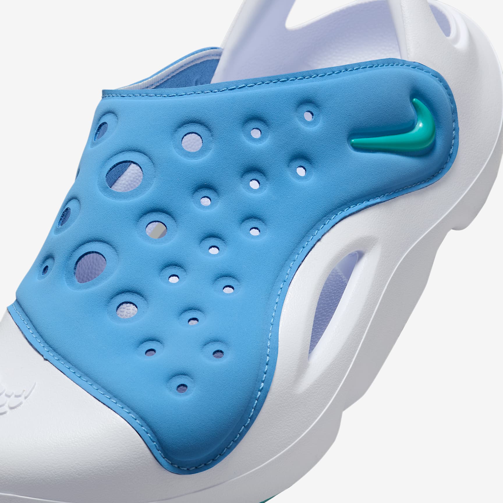 Nike Aqua Swoosh Big Kids' Sandals
