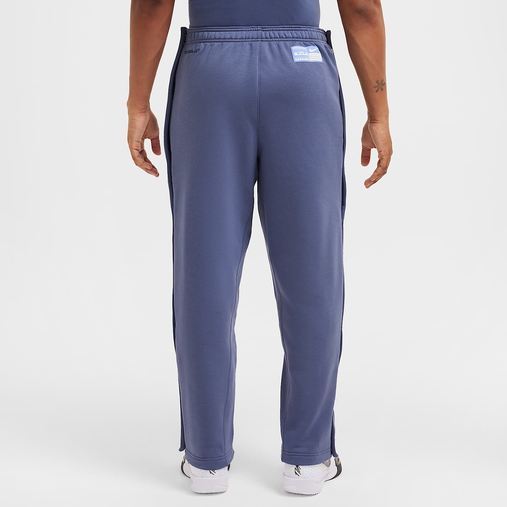 LeBron Standard Issue Men's Therma-FIT Basketball Pants