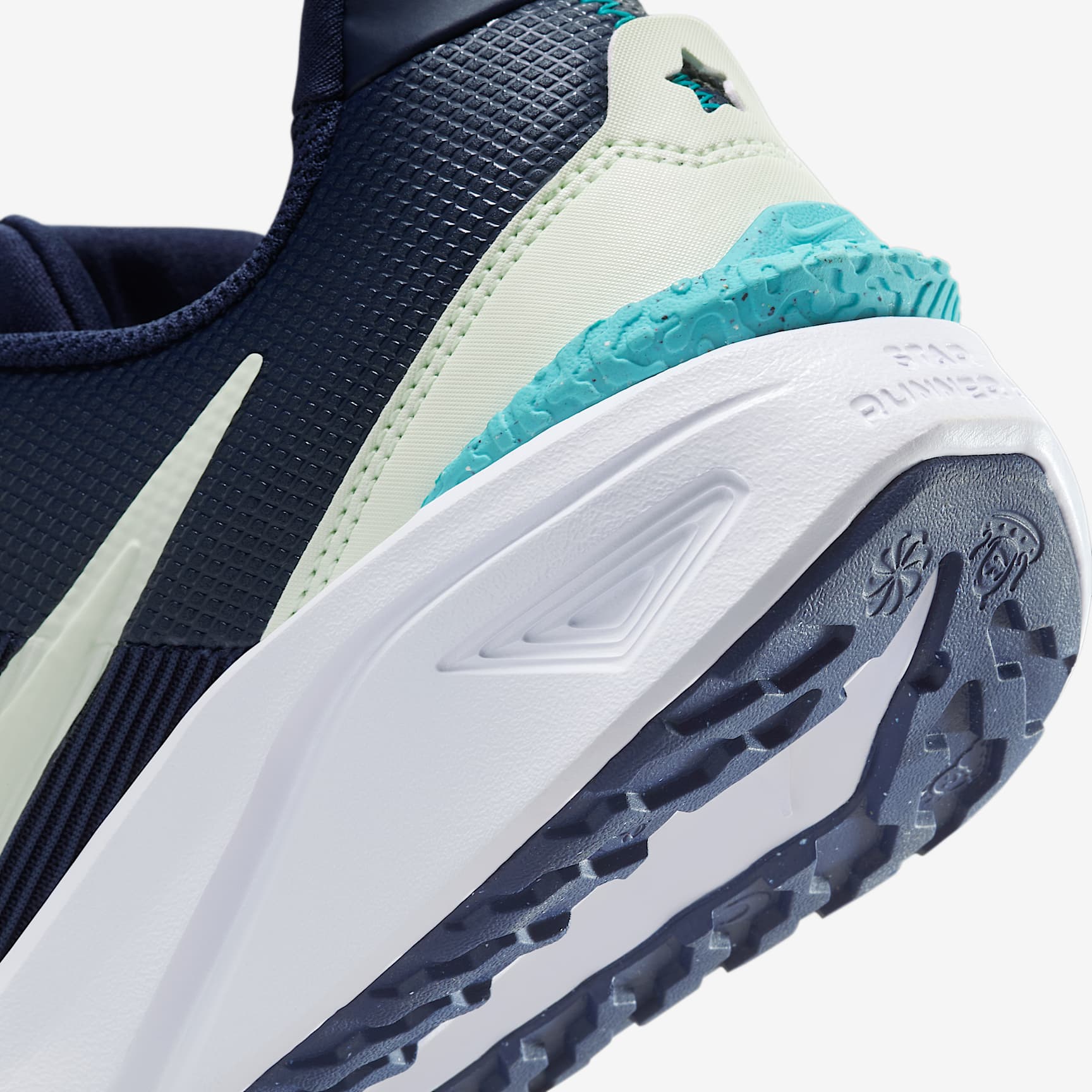 Nike Star Runner 4 Big Kids' Road Running Shoes