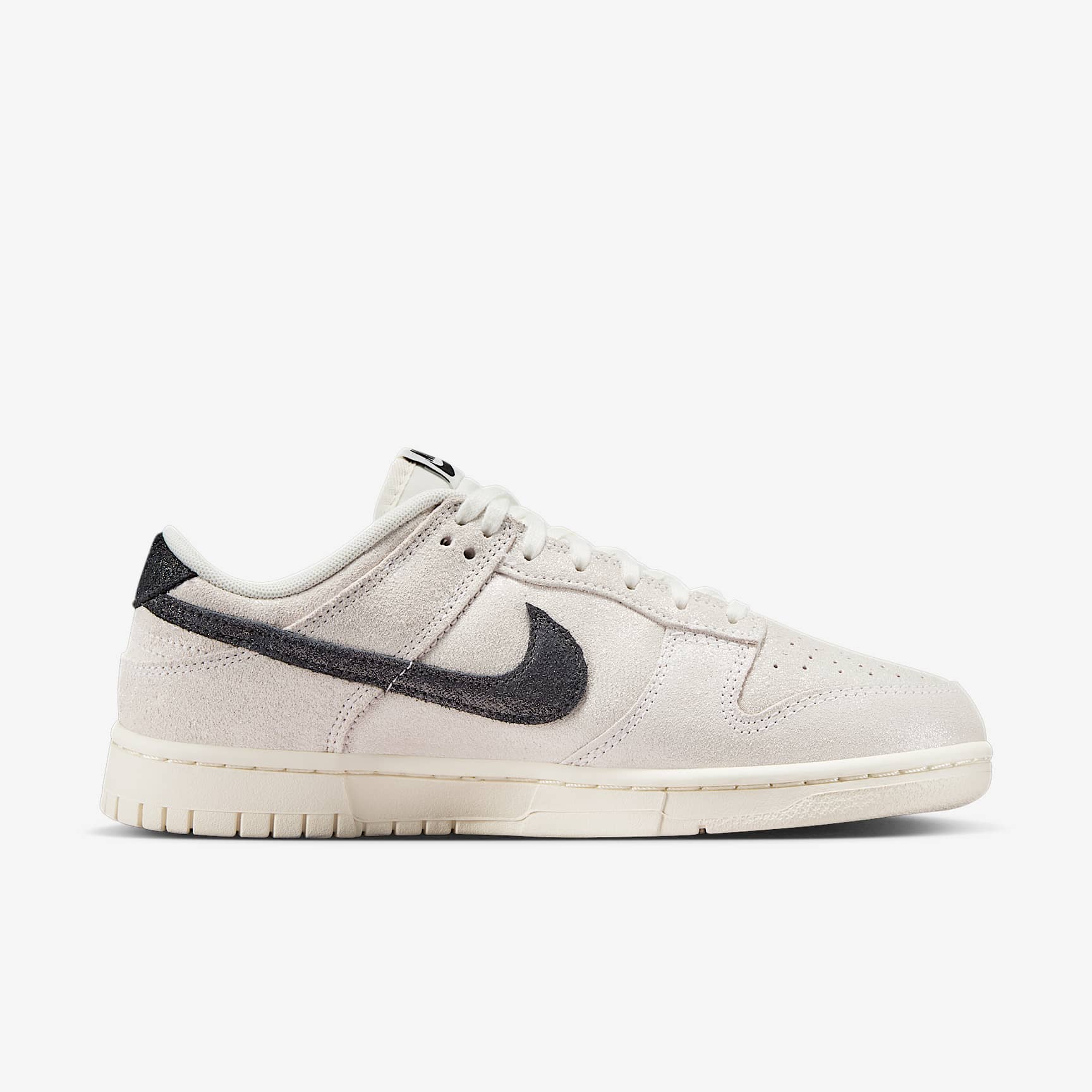 Nike Dunk Low SE Women's Shoes