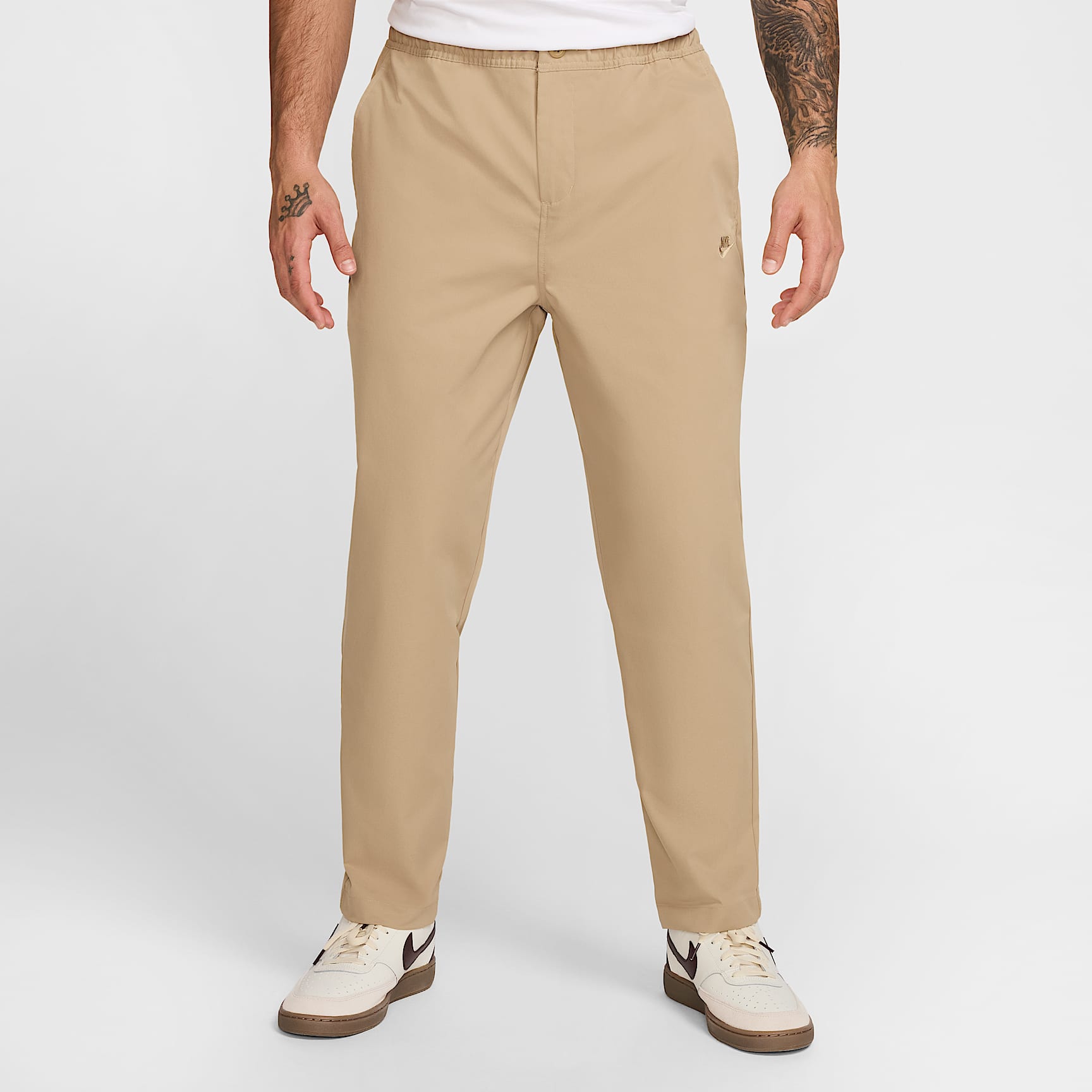 Nike Club Men's Woven Tapered Pants