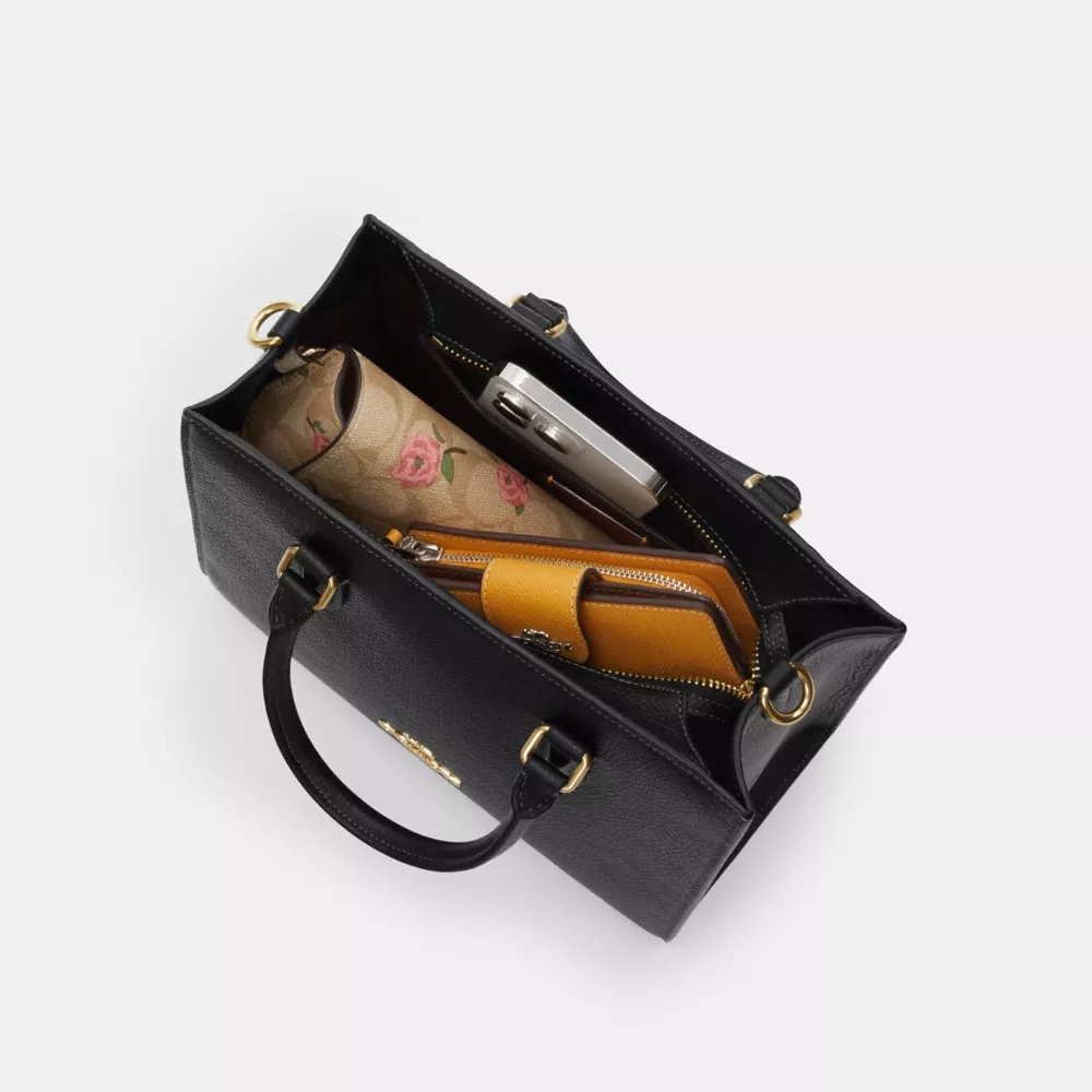 Сумка COACH Maggie Small Tote Bag In Blocked Signature Canvas