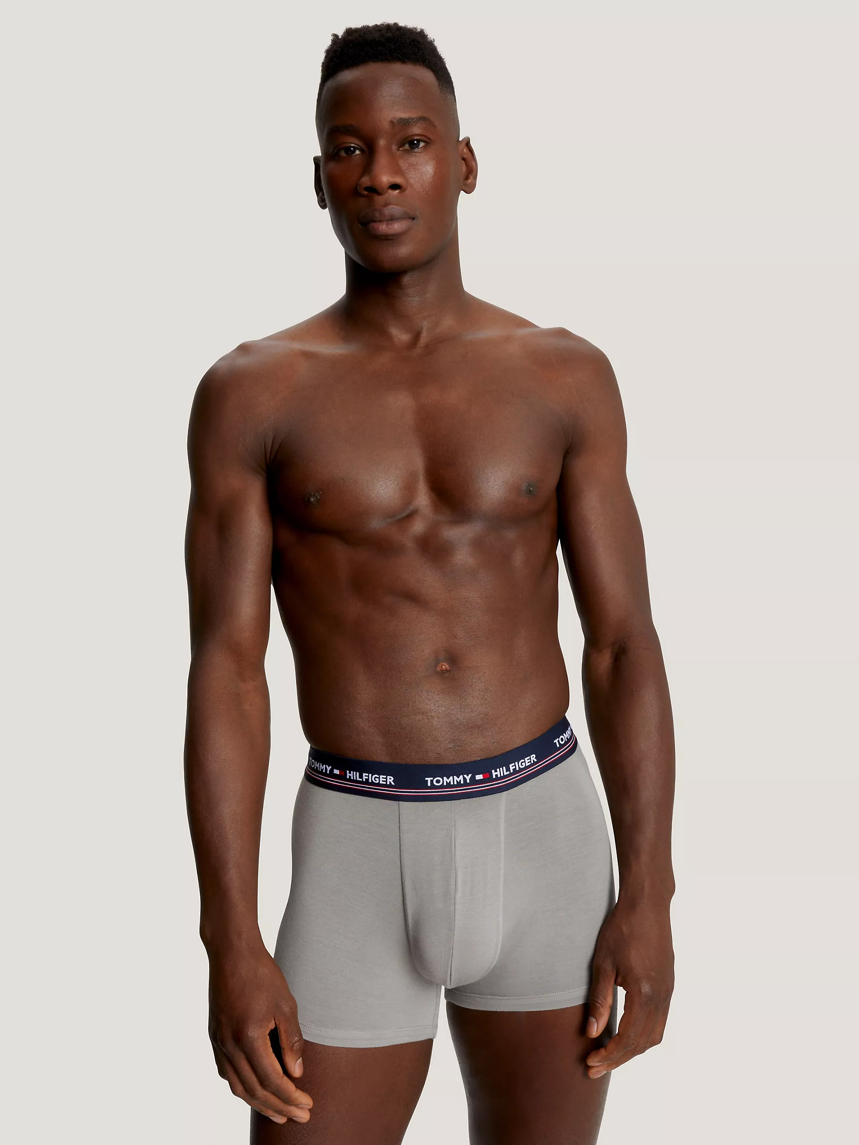 Мужское нижнее белье Tommy Hilfiger, Укороченные трусы-боксеры из эластичного модала (набор 3 шт.)