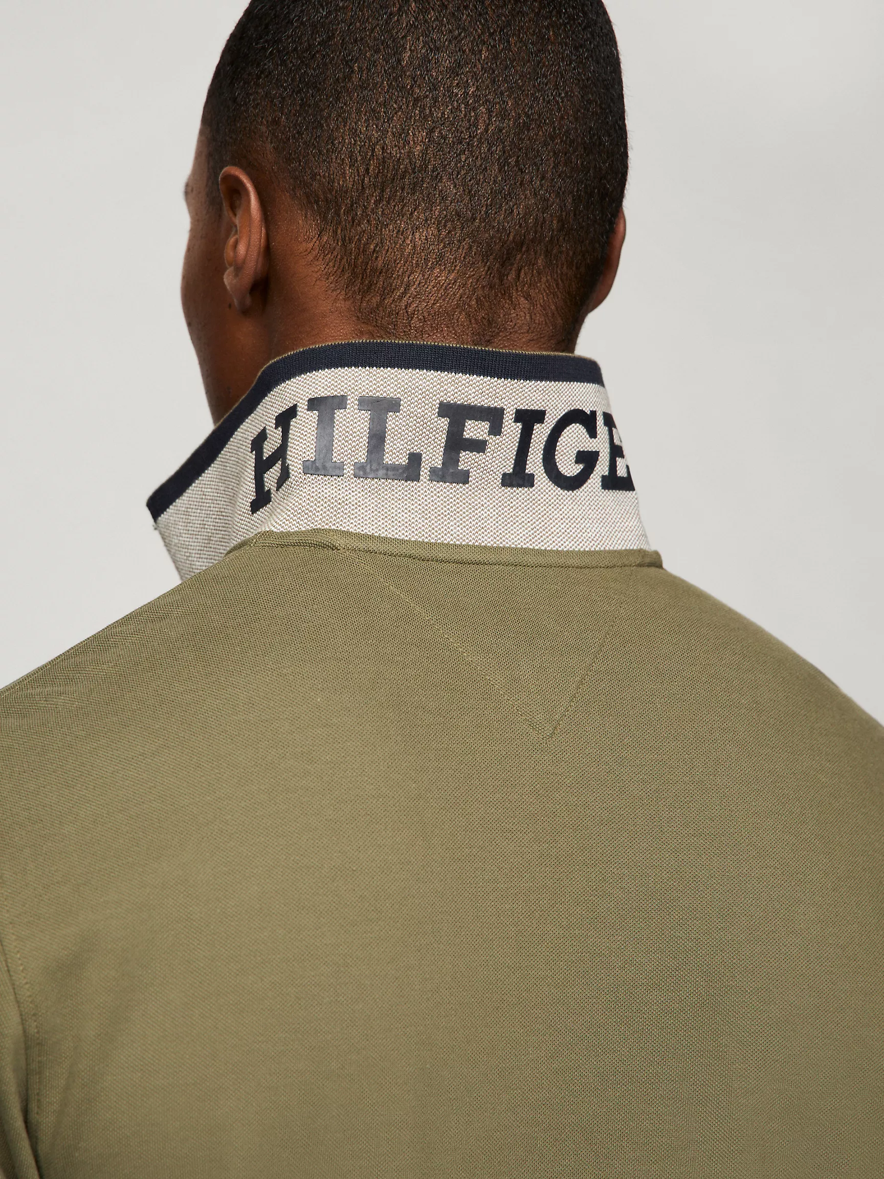 Мужское поло Tommy Hilfiger, Поло стандартного кроя с контрастной отделкой под воротником