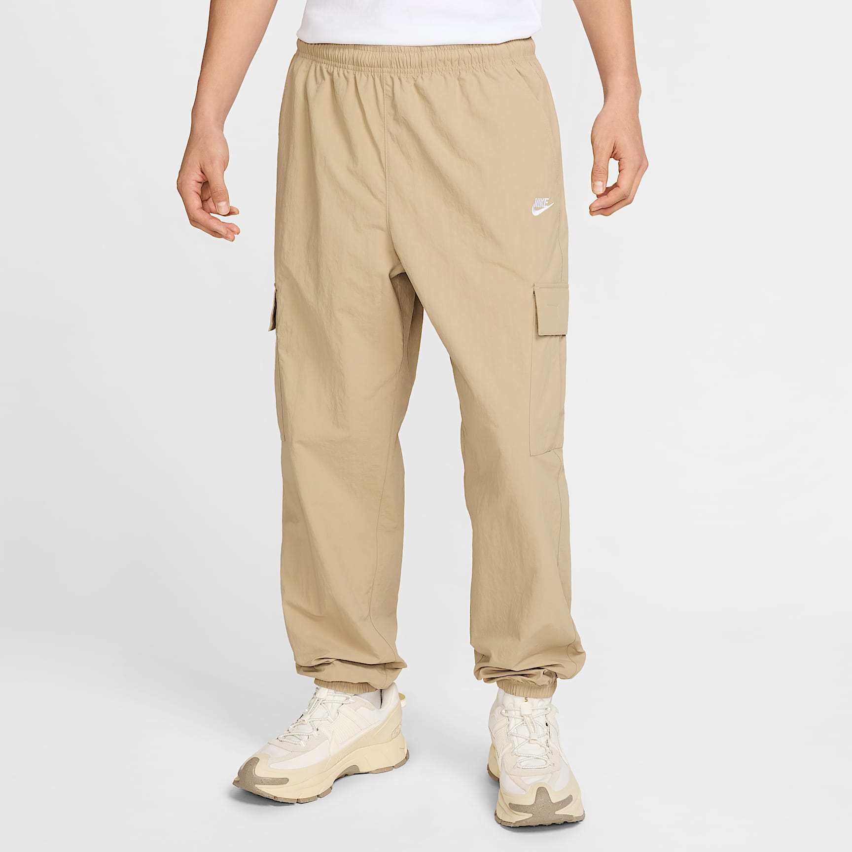 Nike Club Men's Woven Cargo Pants