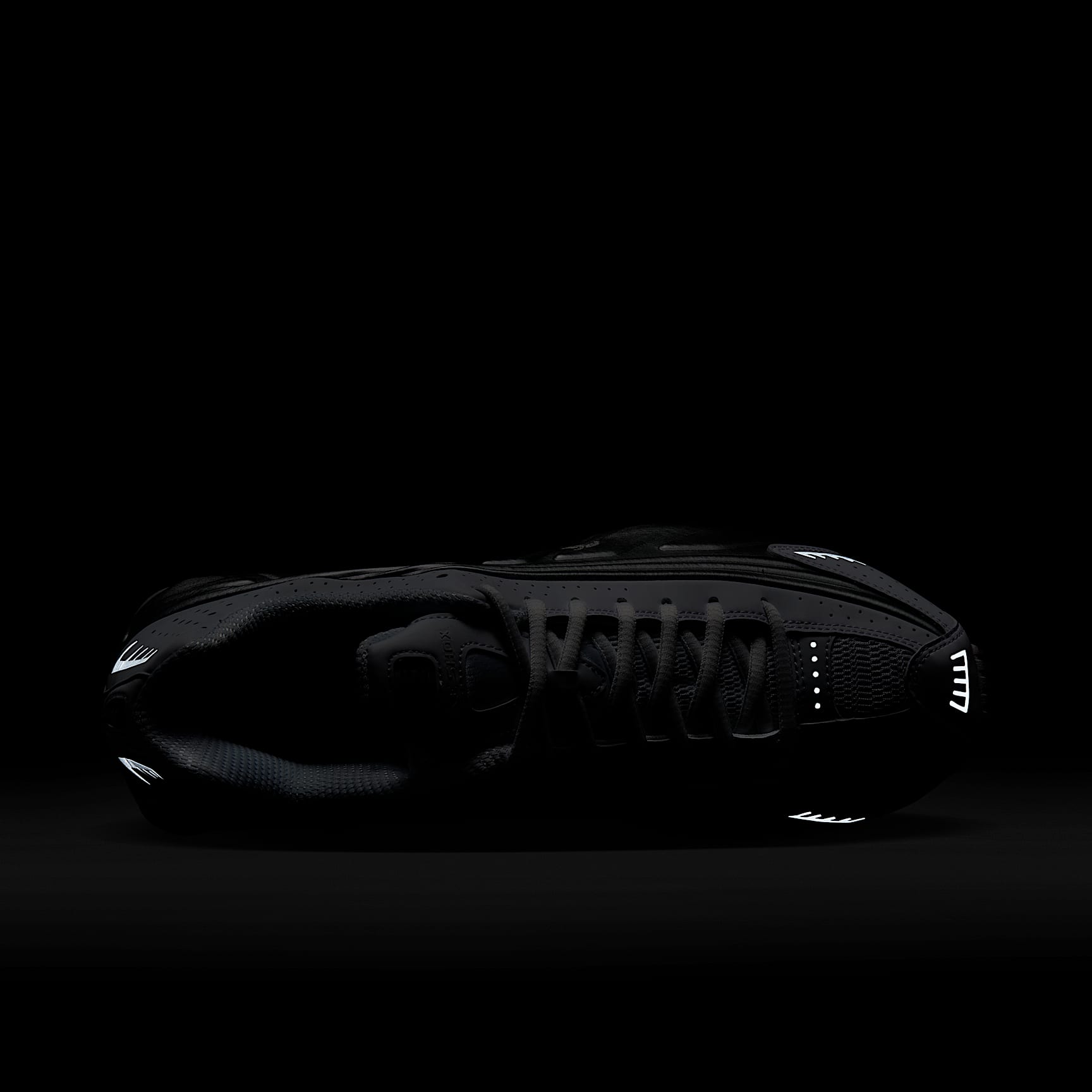 Nike Shox R4 Men's Shoes