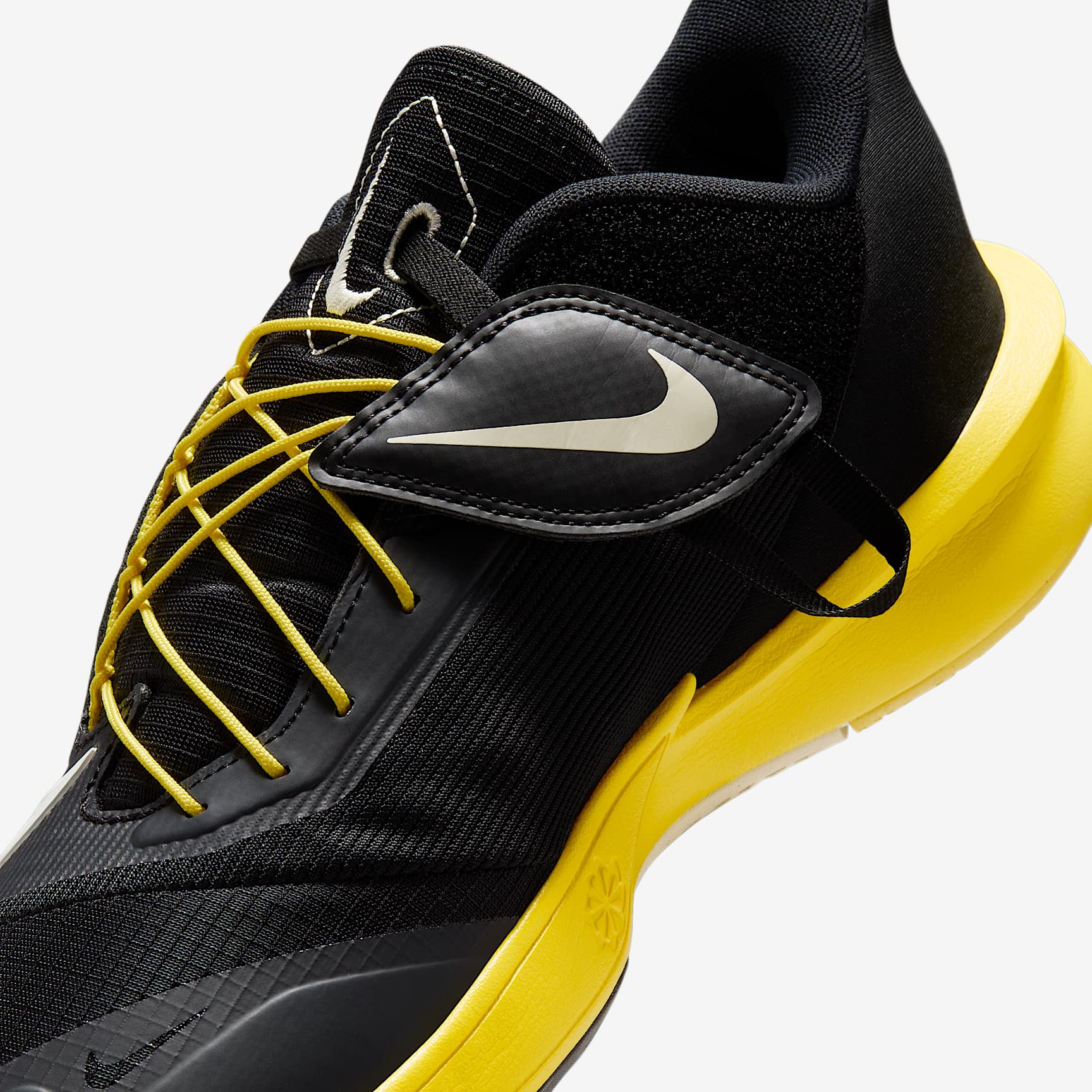 Nike Precision 7 EasyOn Men's Basketball Shoes