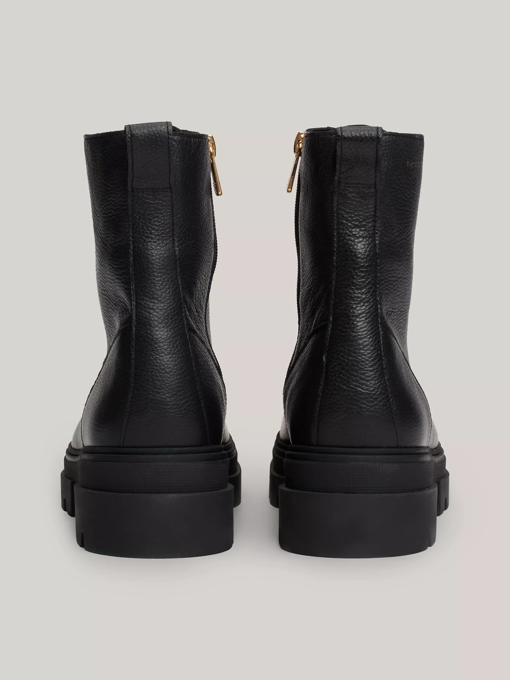 Женские ботинки Tommy Hilfiger, Кожаные ботинки на шнуровке с рифленой подошвой и логотипом