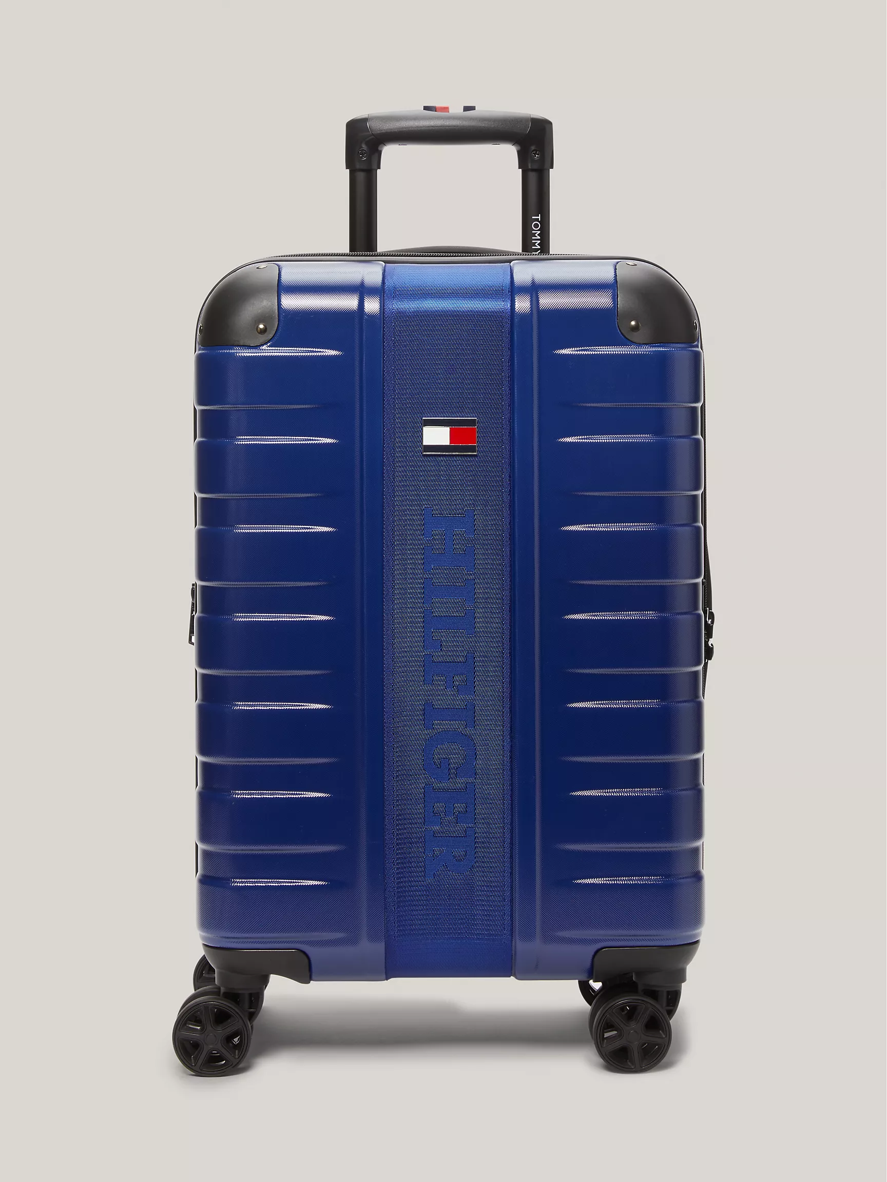 Чемодан Томми Хилфигер, Жесткий чемодан на колесах (21 дюйм)