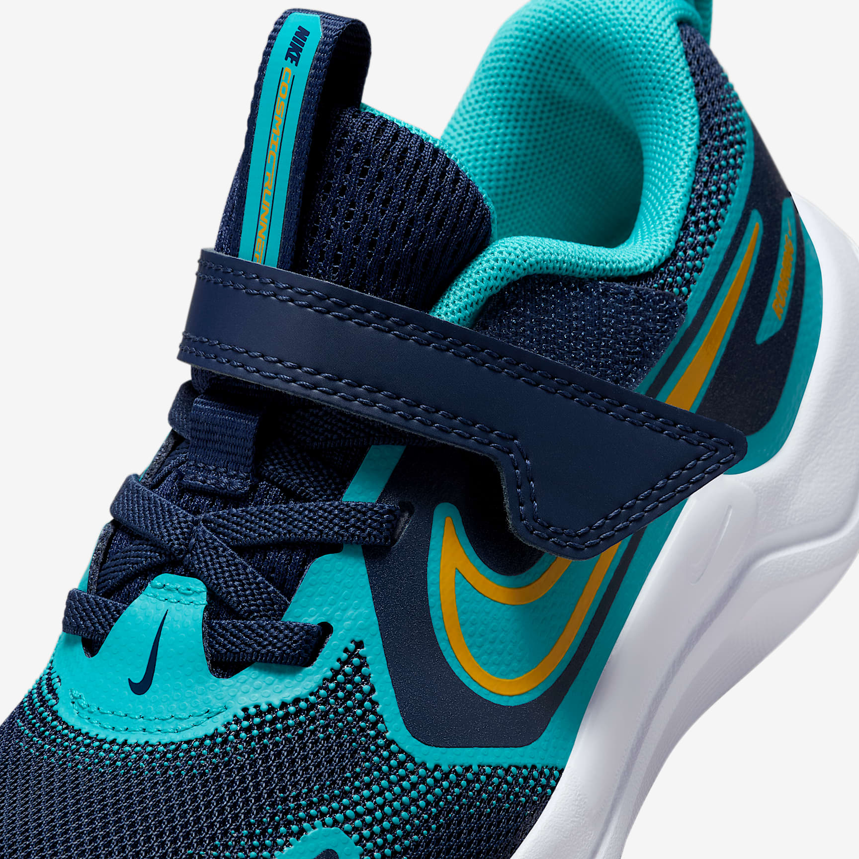 Nike Cosmic Runner Little Kids' Shoes