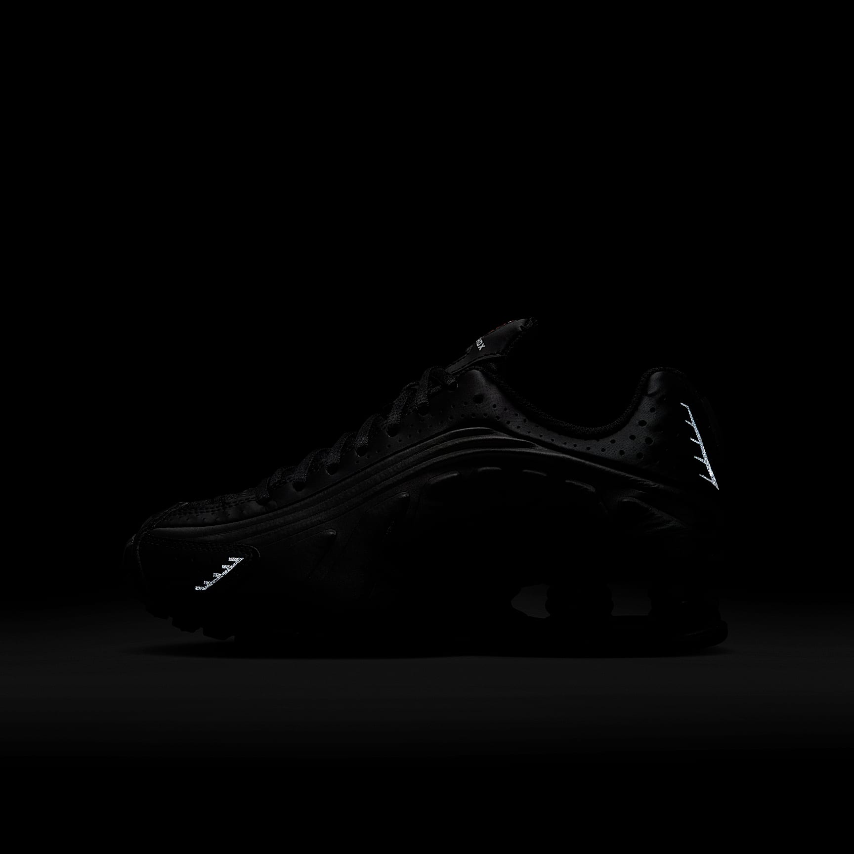 Nike Shox R4 Big Kids' Shoes