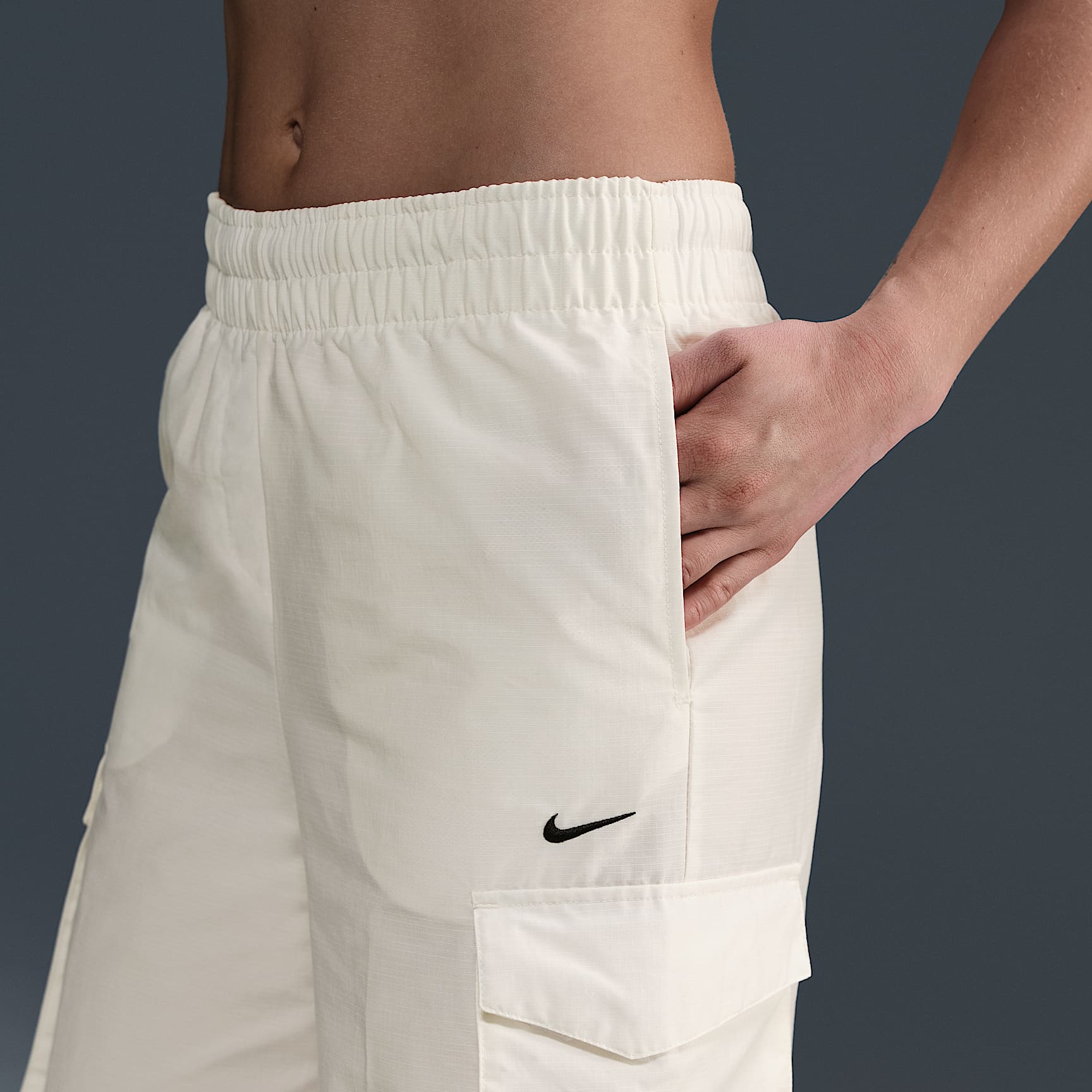 Nike Sportswear Everything Wovens Women's Mid-Rise Cargo Pants