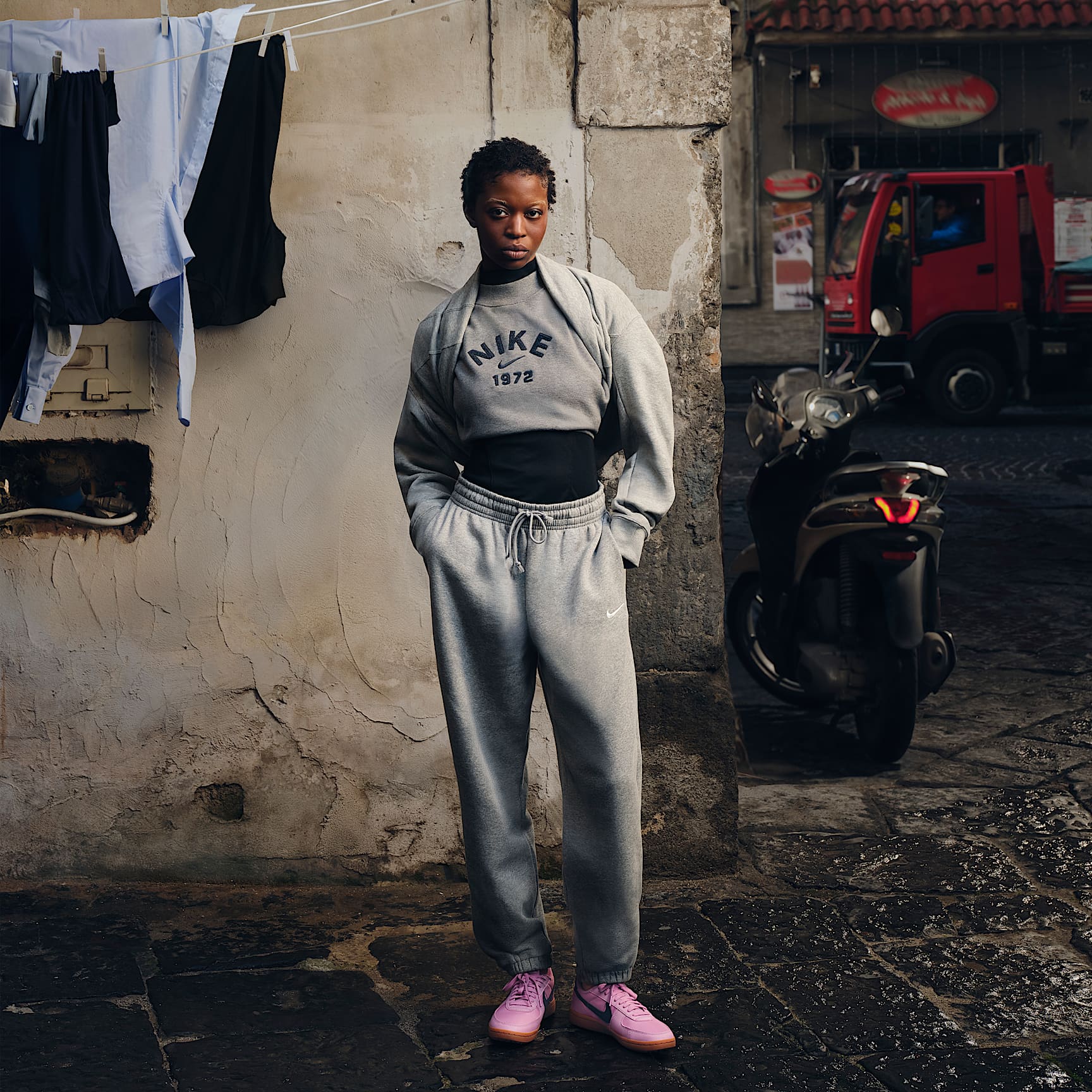 Nike Sportswear Phoenix Fleece Women's High-Waisted Oversized Sweatpants