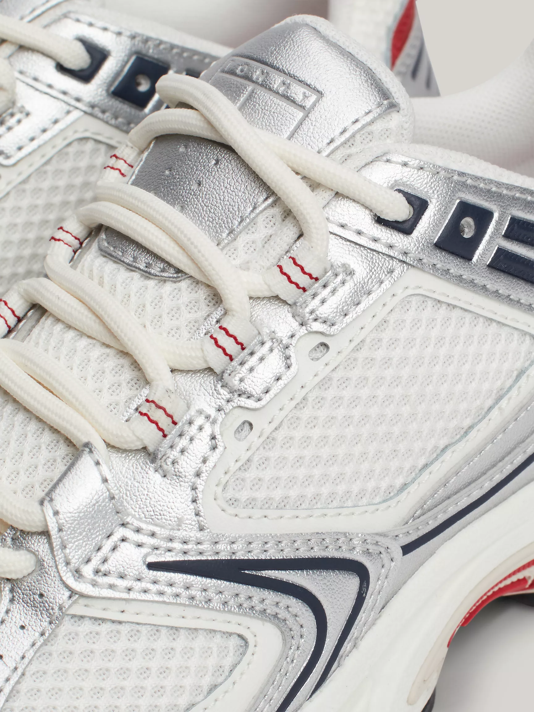 Женские кроссовки Tommy Hilfiger, Металлизированные кроссовки TJ Archive