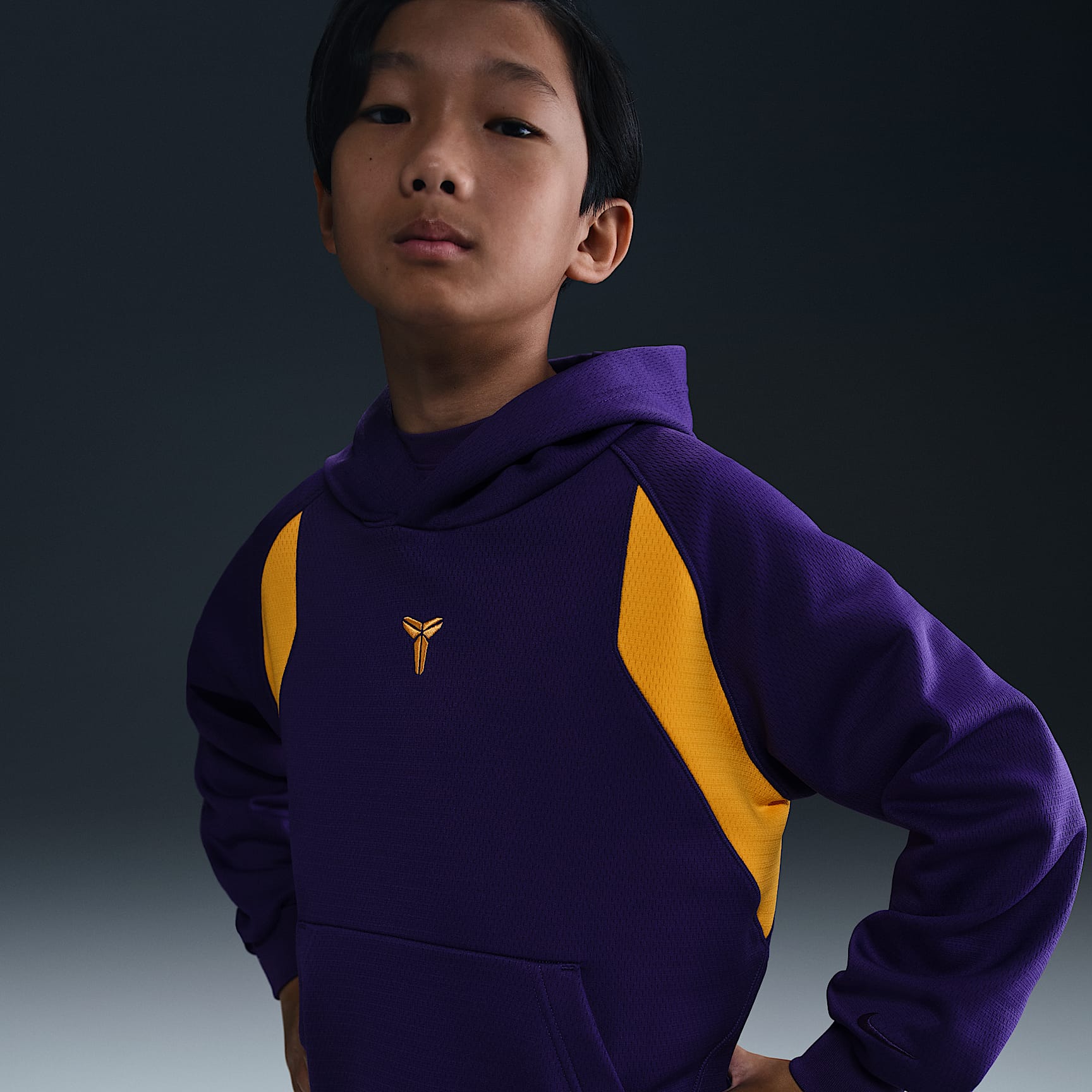 Kobe Big Kids' Therma-FIT Pullover Hoodie