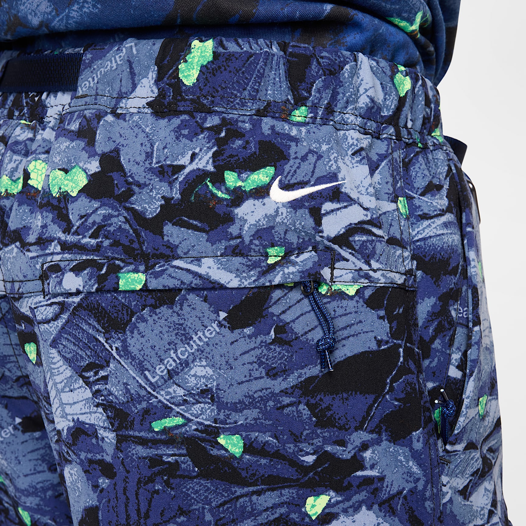 Nike ACG "Smith Summit" Water-Repellent UV Cargo Pants