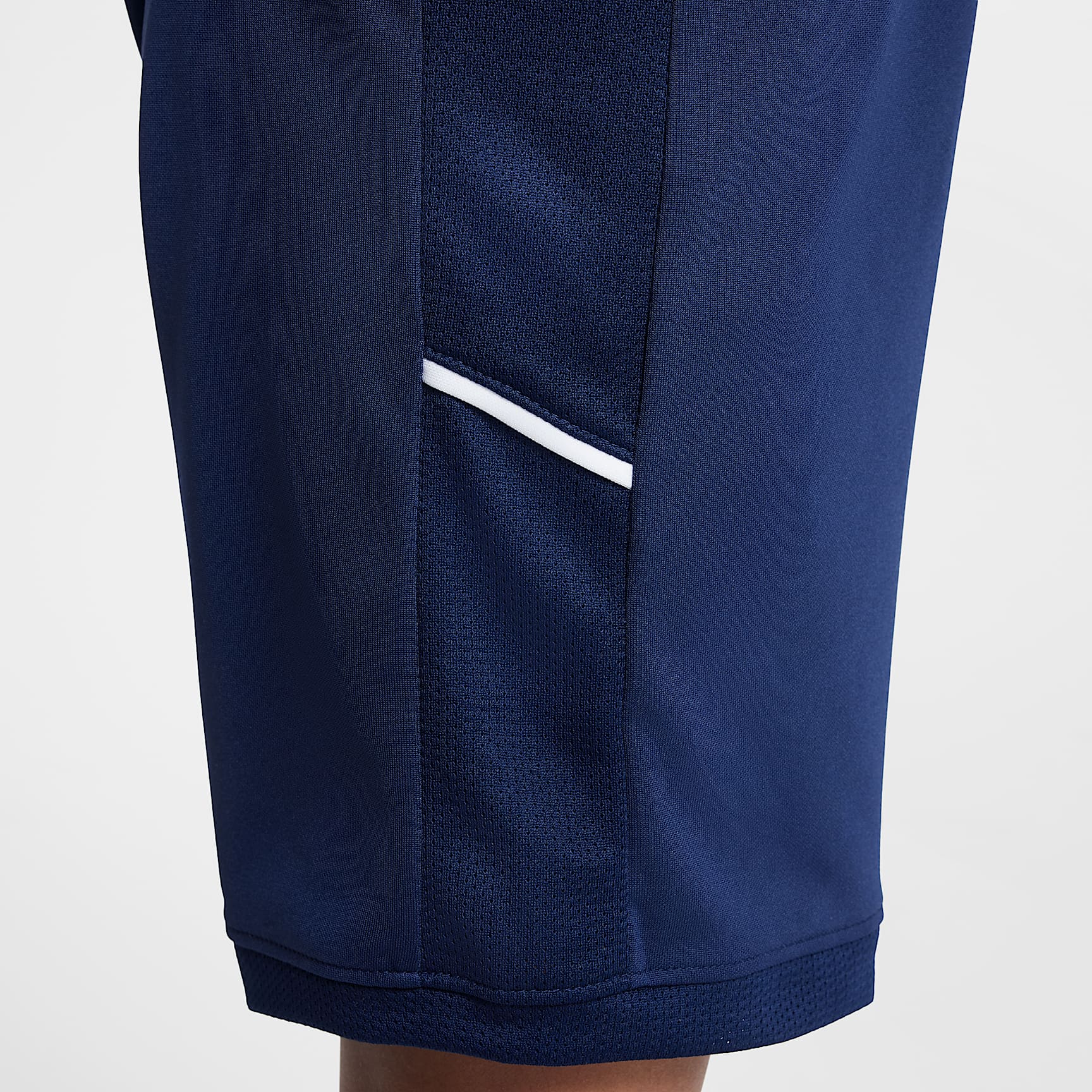 Nike Academy Big Kids' Dri-FIT 7" Soccer Shorts