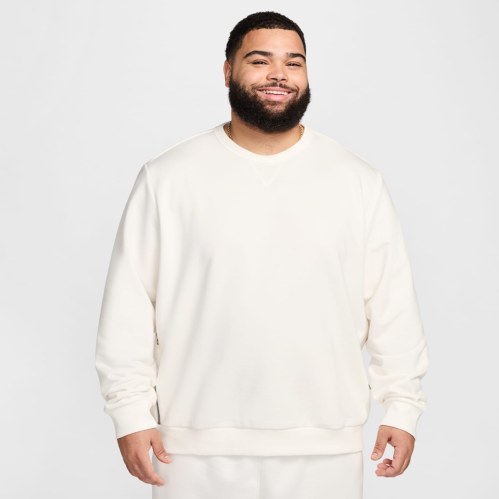 Nike Standard Issue Men's Dri-FIT Basketball Crew-Neck Sweatshirt