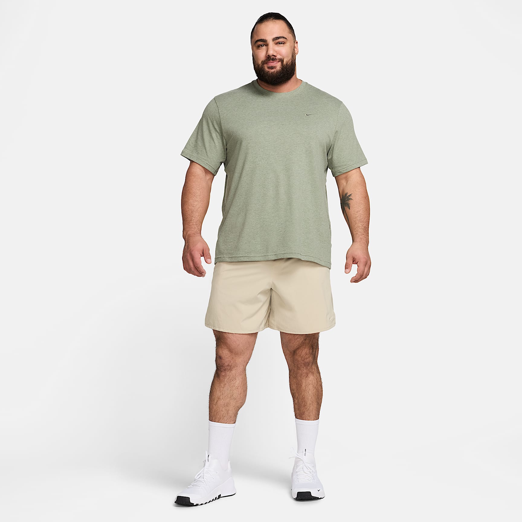 Nike Primary Men's Dri-FIT Short-Sleeve Versatile Top