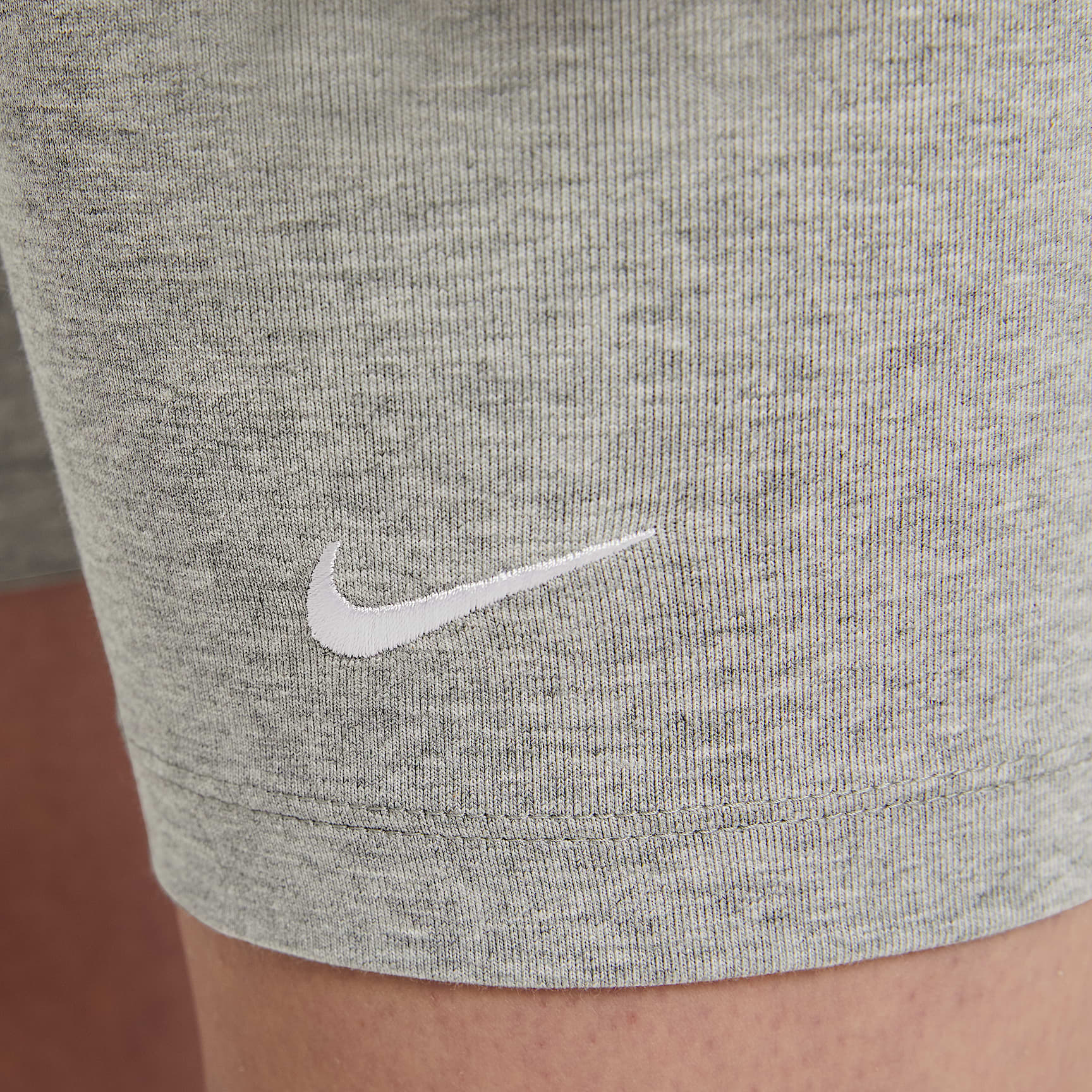 Nike Sportswear Essential Women's Mid-Rise 10" Biker Shorts