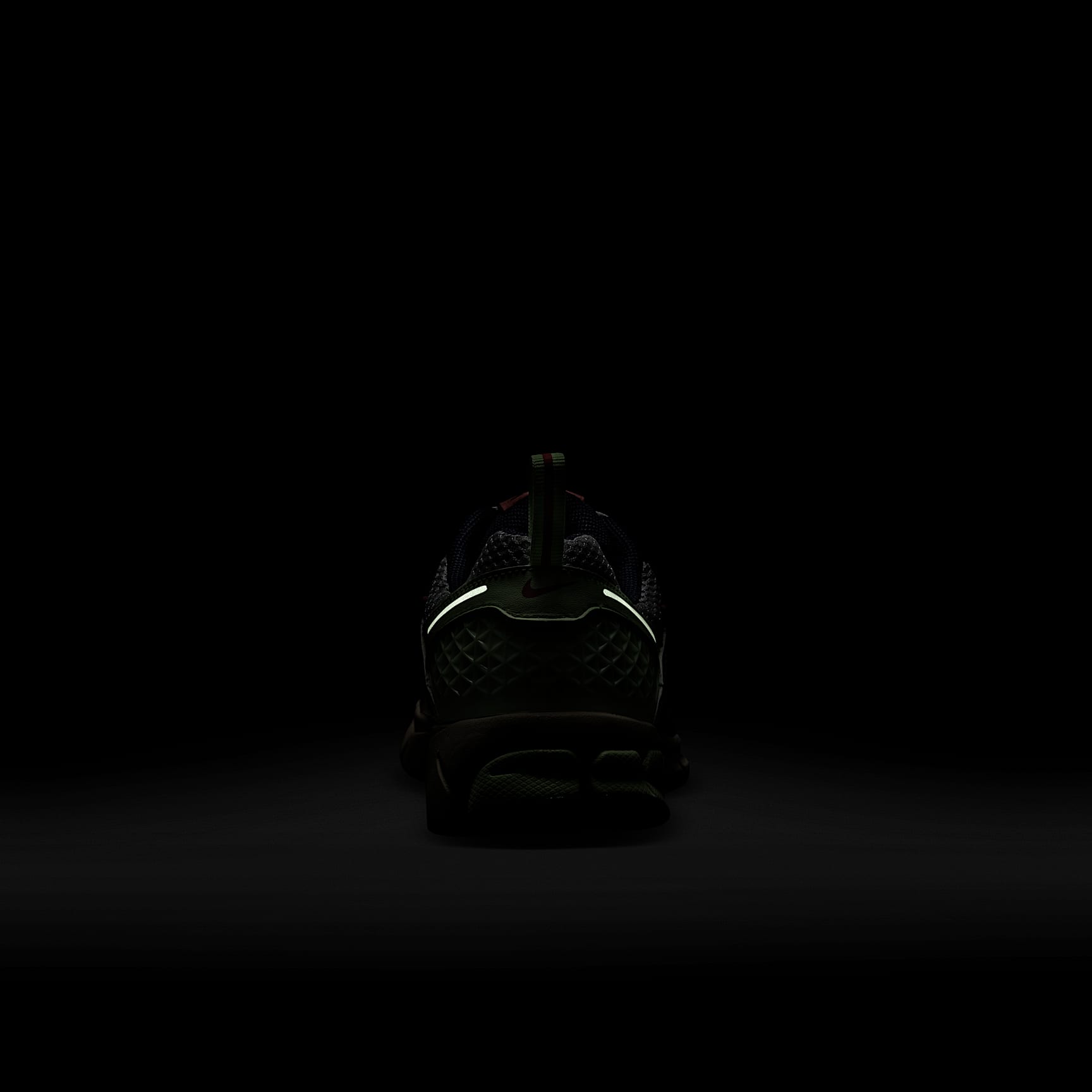 Nike Vomero 5 Big Kids' Shoes