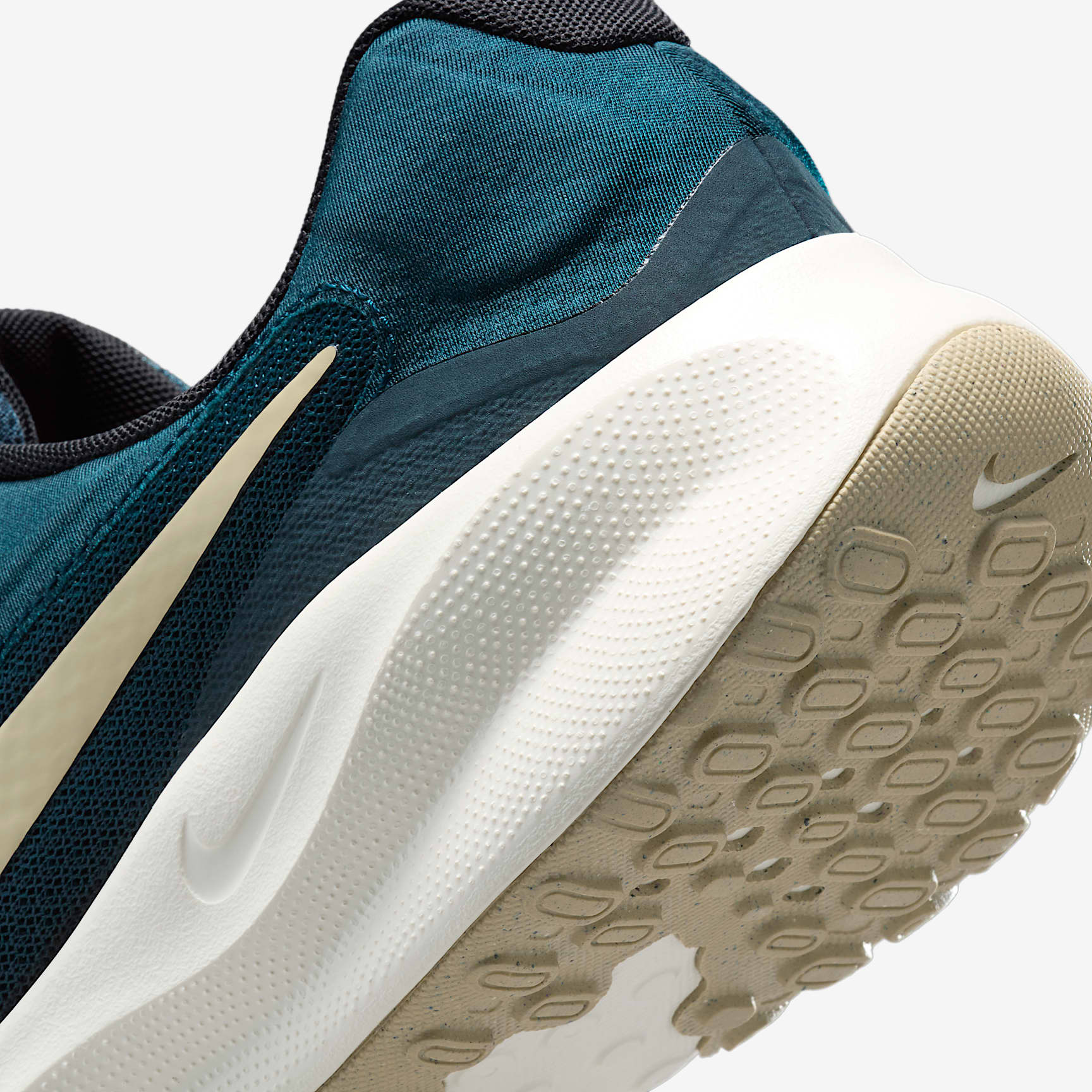 Nike Revolution 7 Men's Road Running Shoes
