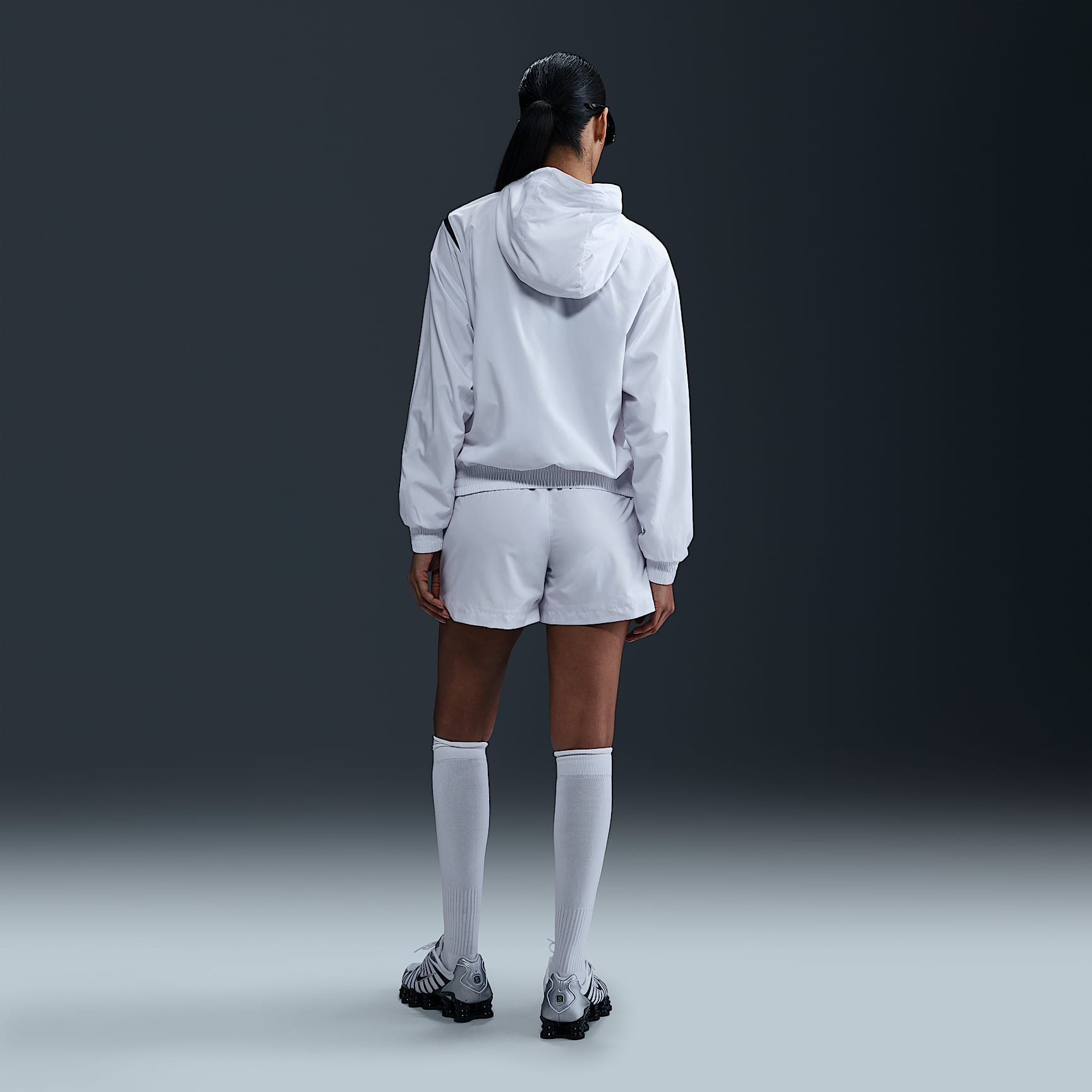 Nike Sportswear Classic Women's Mid-Rise 5" Woven Logo Shorts