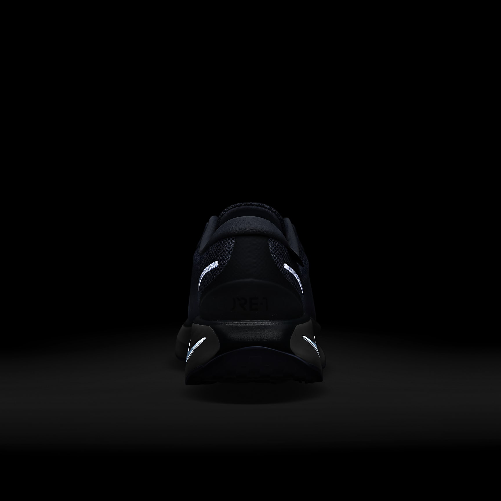 Nike Motiva GORE-TEX Women's Waterproof Walking Shoes