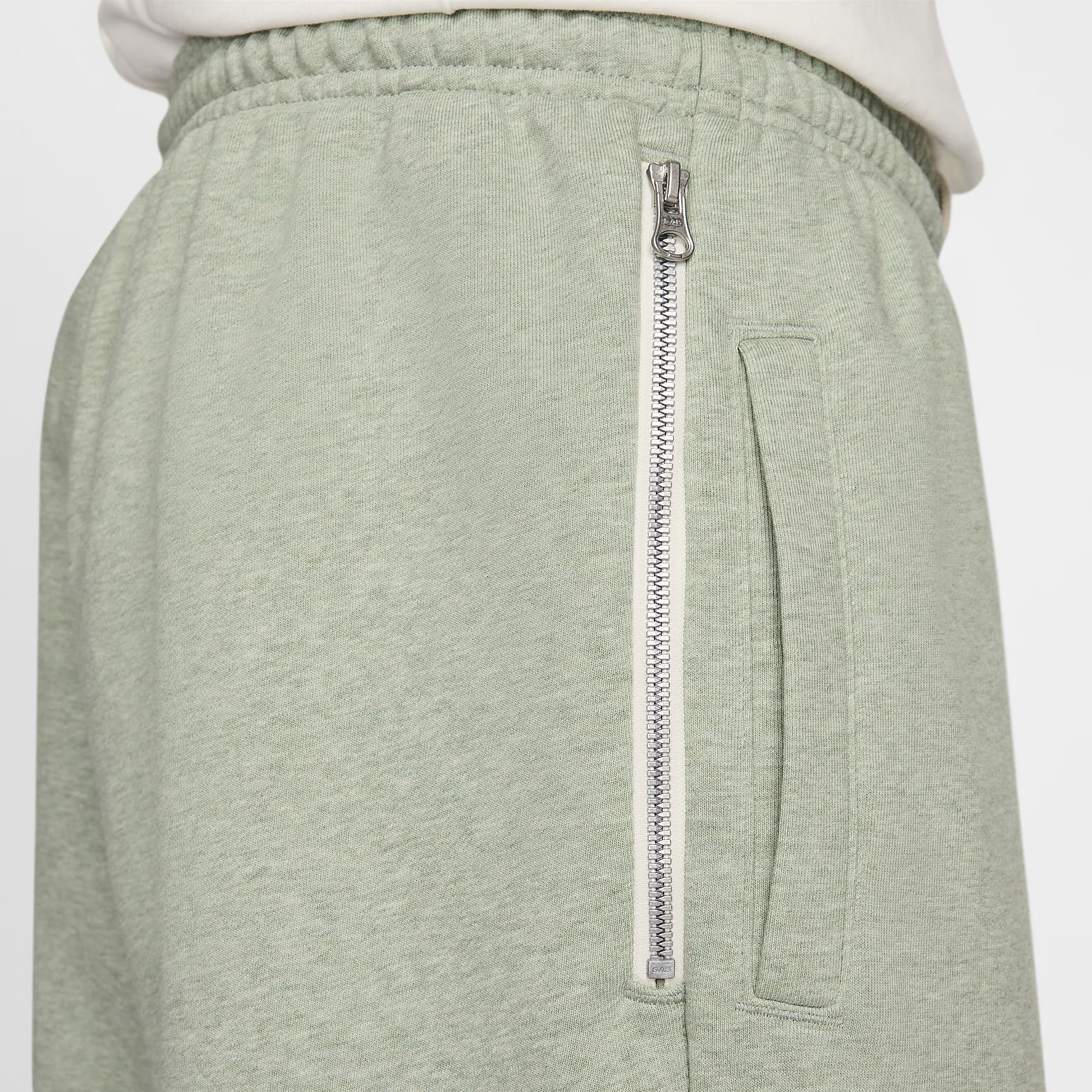 Nike Standard Issue Men's Dri-FIT Basketball Pants