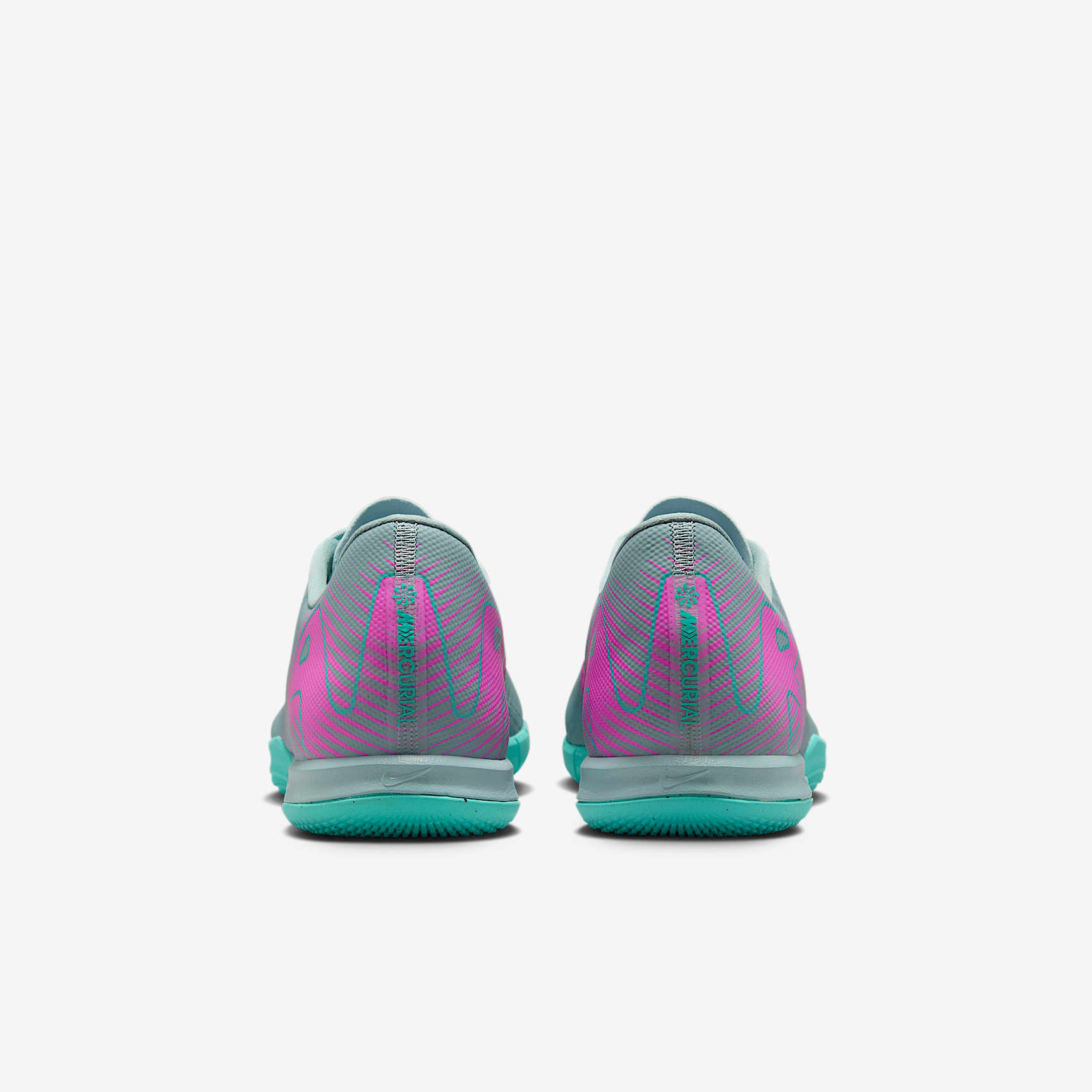 Nike Mercurial Vapor 16 Academy IC Low-Top Soccer Shoes