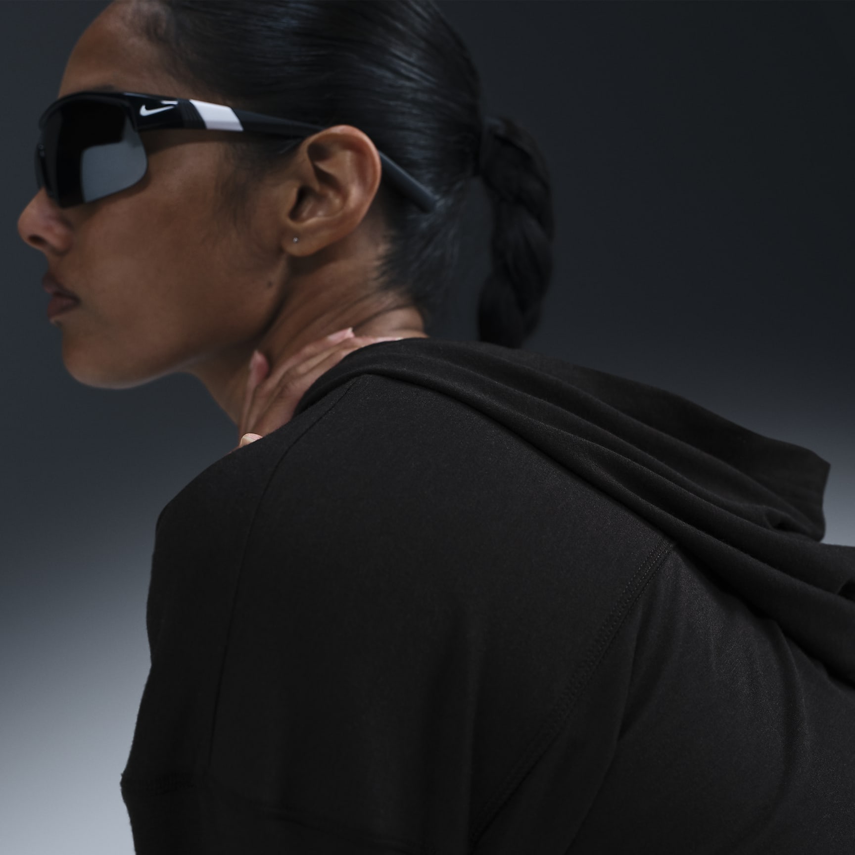 Nike Women's Dri-FIT Long-Sleeve Softball Hoodie