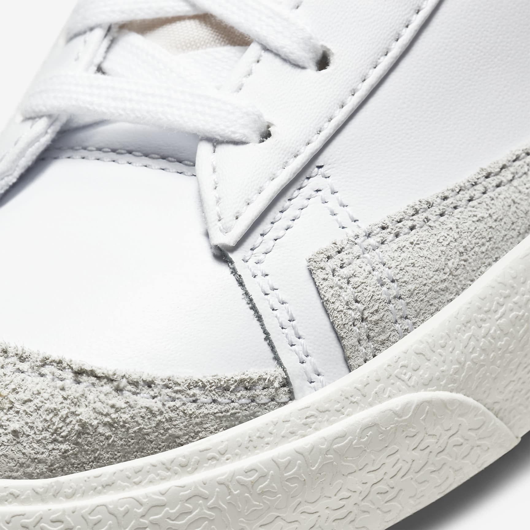 Nike Blazer Mid '77 Women's Shoes