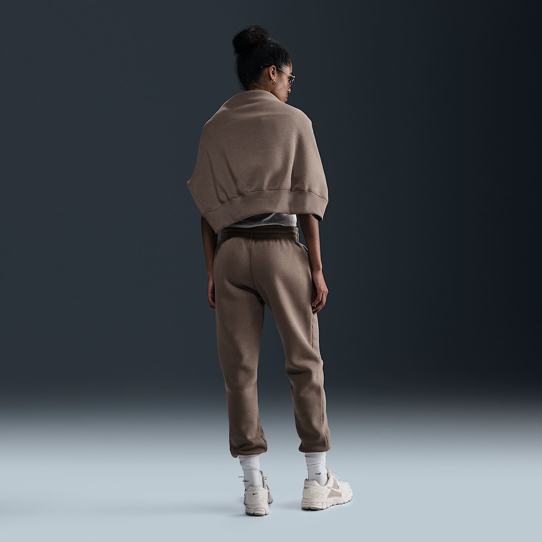 Nike Sportswear Phoenix Fleece Women's Mid-Rise Sweatpants