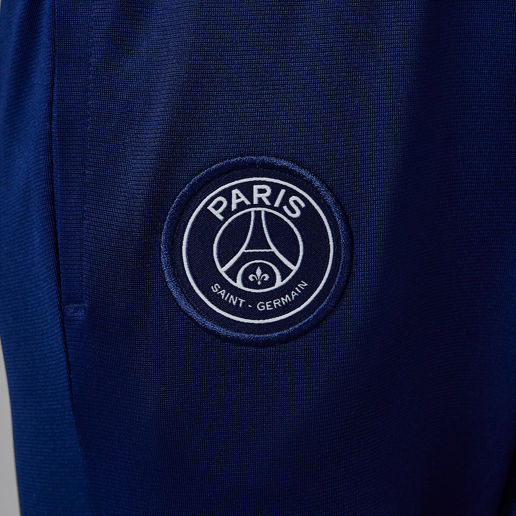 Paris Saint-Germain Strike Fourth Little Kids' Jordan Dri-FIT Soccer Knit Tracksuit