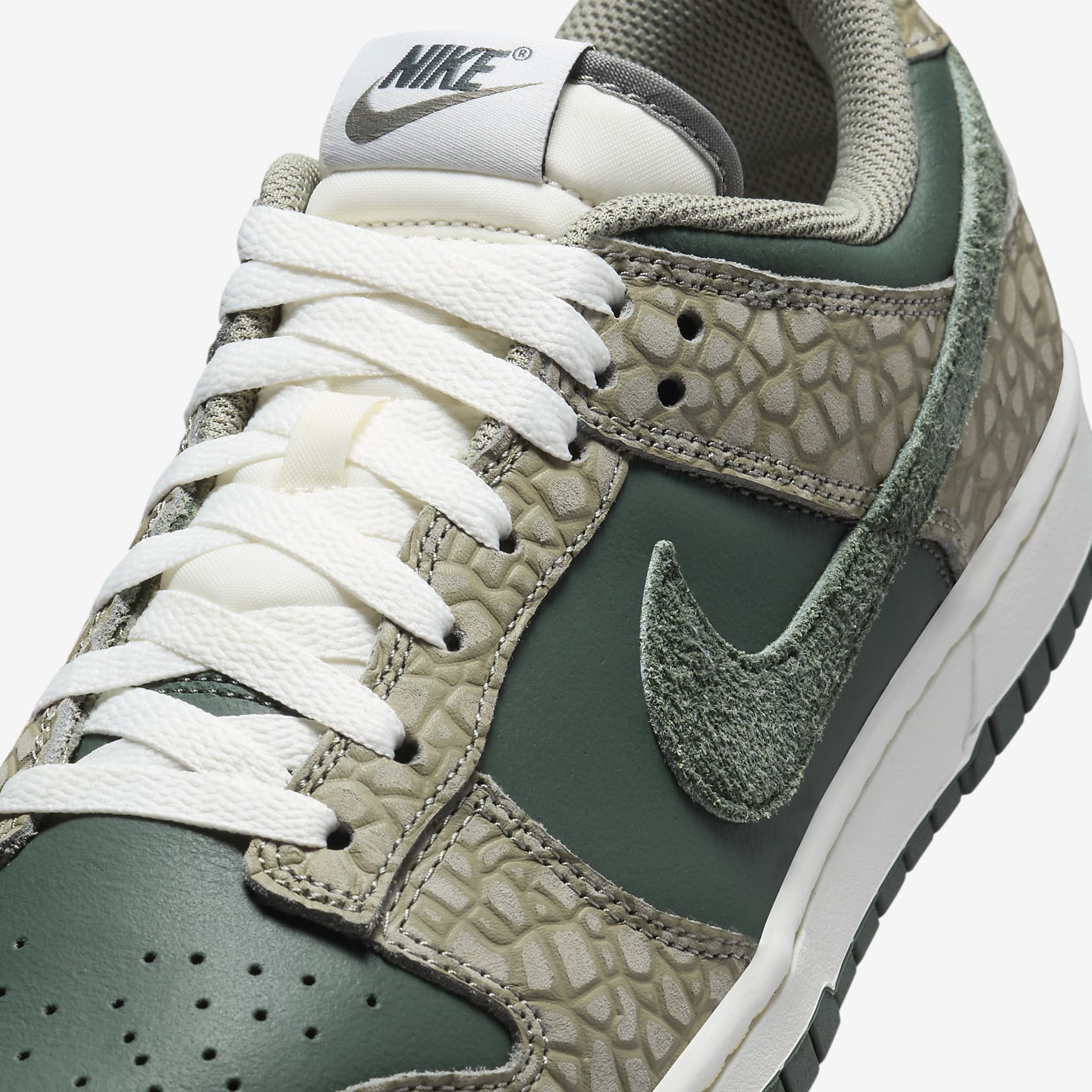 Nike Dunk Low Retro Premium Men's Shoes