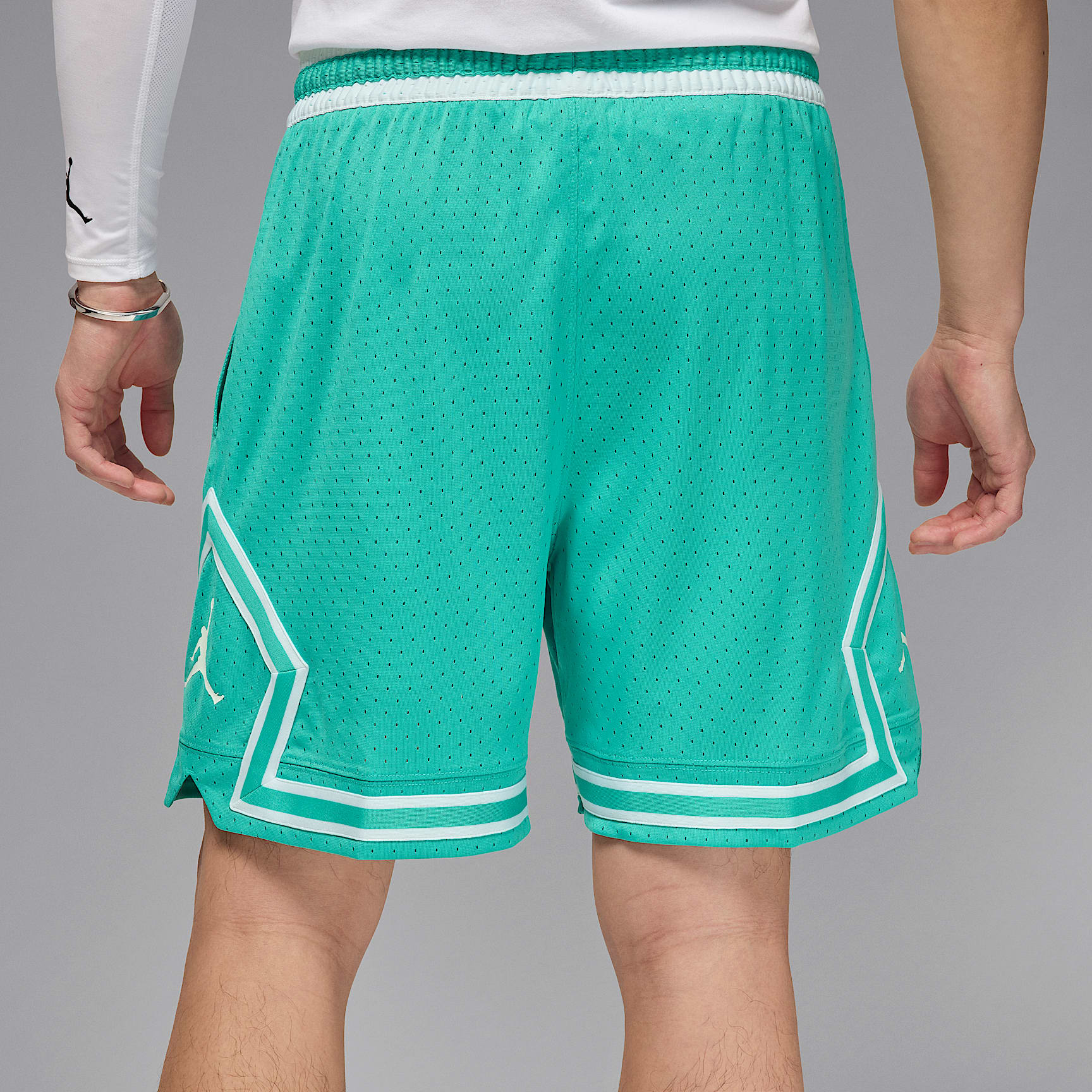 Jordan Sport Men's Dri-FIT Mesh Diamond Shorts