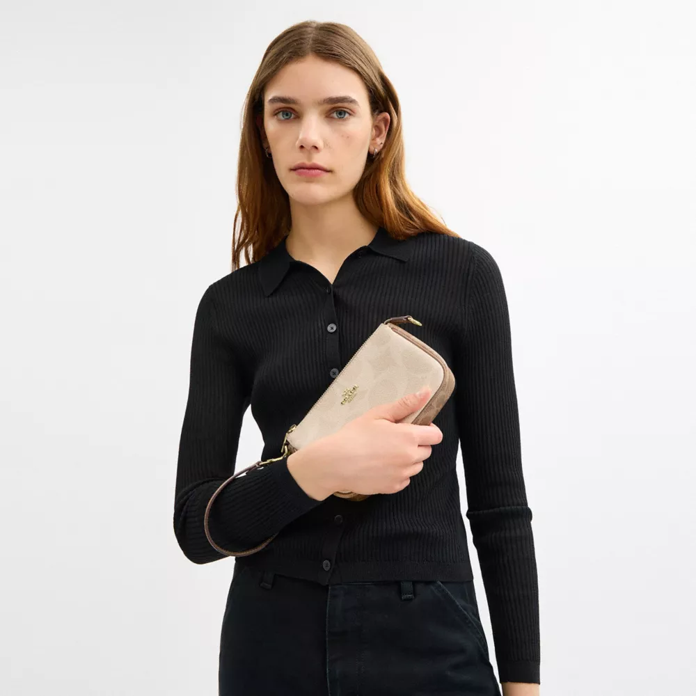 Сумка COACH Nolita 19 In Blocked Signature Canvas