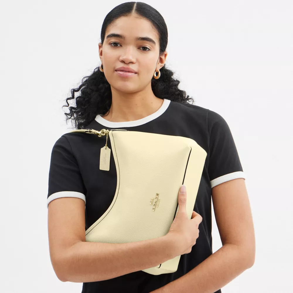 Сумка COACH Laurel Shoulder Bag