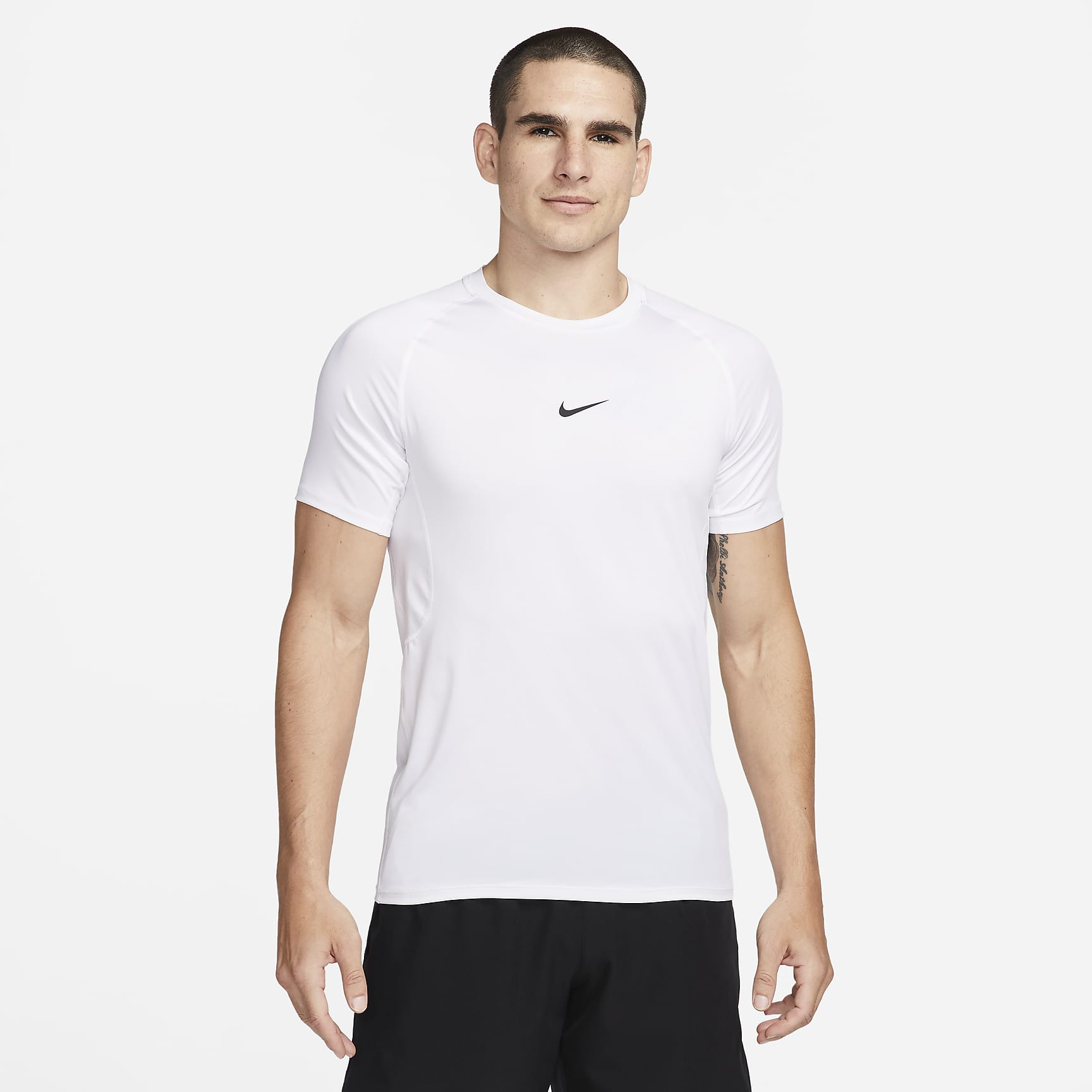 Nike Pro Men's Dri-FIT Slim Short-Sleeve Top