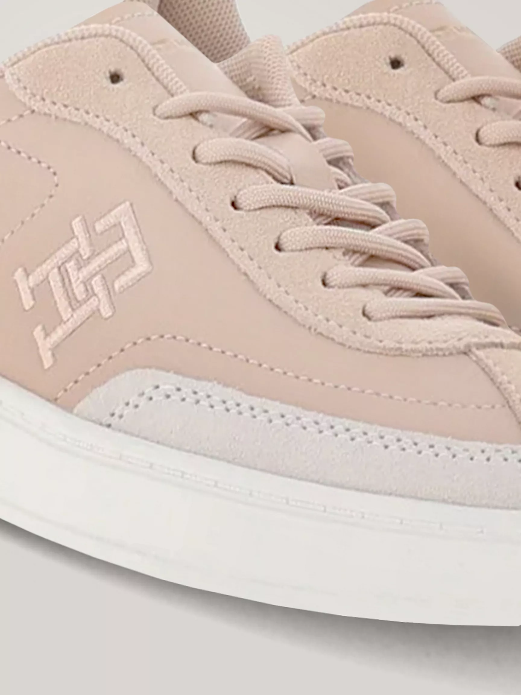 Женские кроссовки Tommy Hilfiger, Замшевые кеды Tommy Heritage