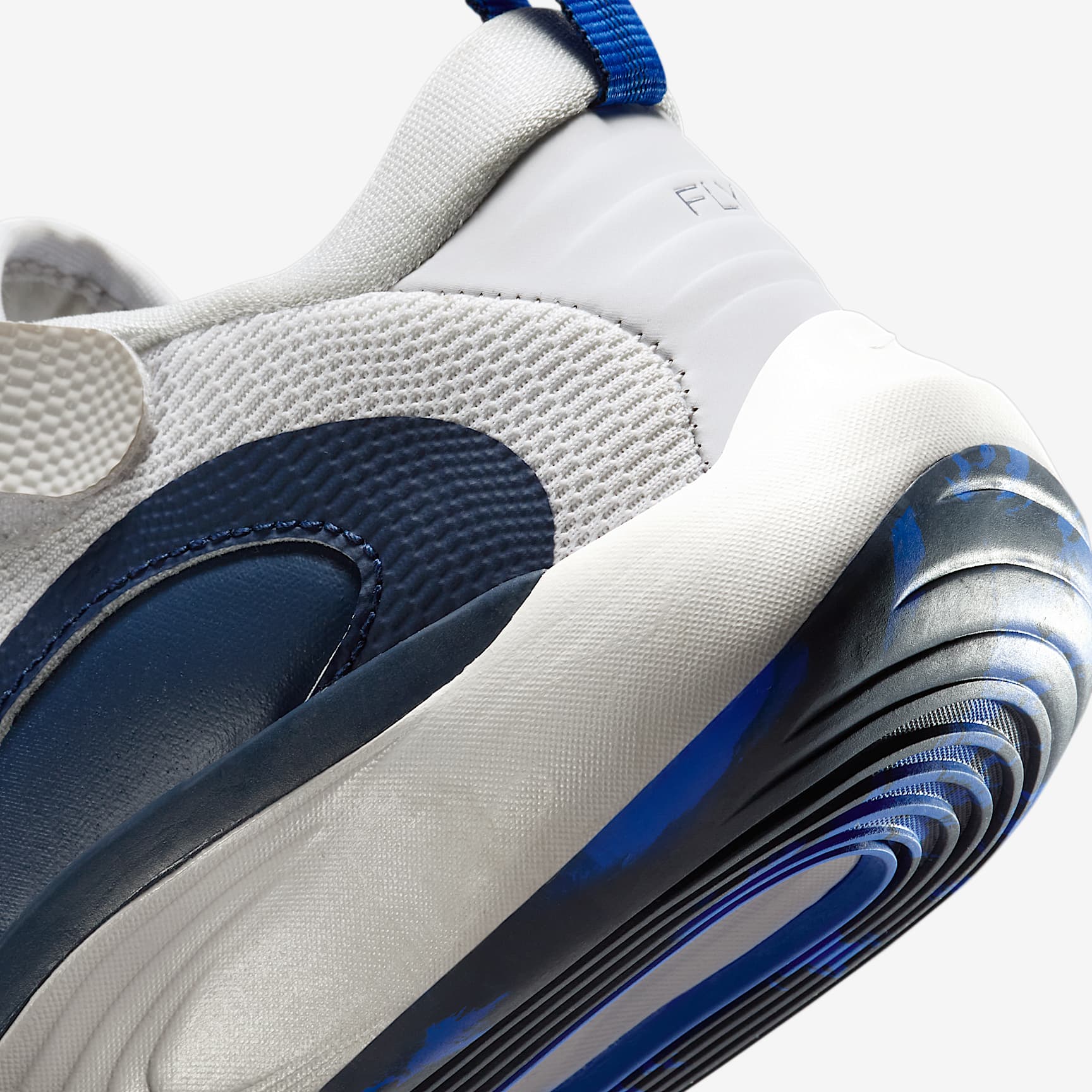 Nike IsoFly Little Kids' Basketball Shoes