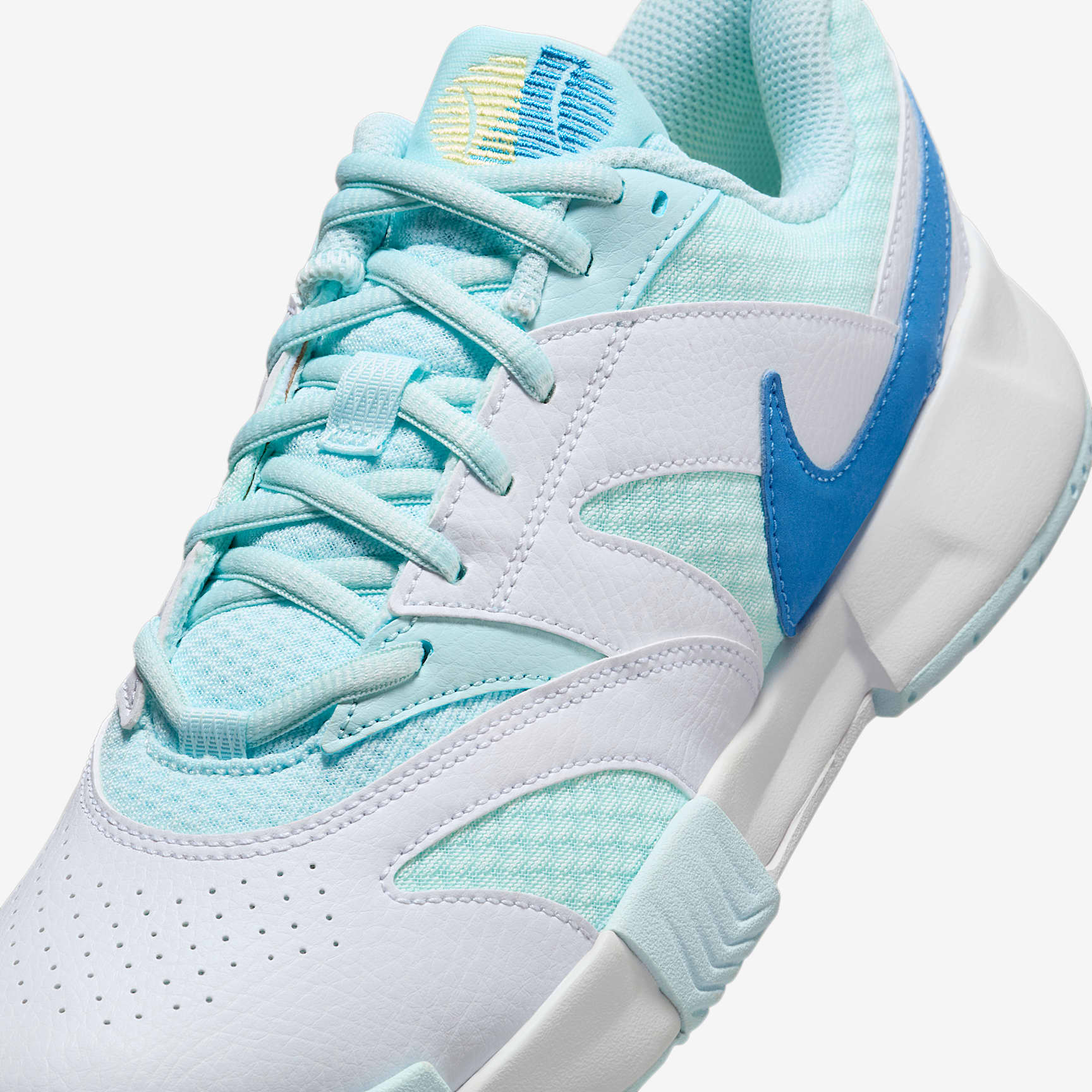 NikeCourt Lite 4 Women's Tennis Shoes