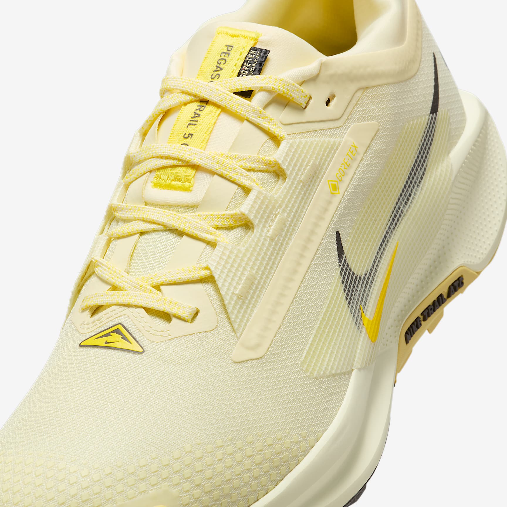 Nike Pegasus Trail 5 GORE-TEX Men's Waterproof Trail Running Shoes
